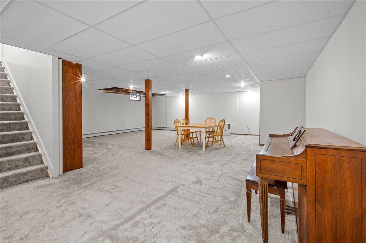 7218 11 Mile Road NE Rockford MI 49341