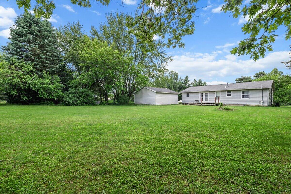 7218 11 Mile Road NE Rockford MI 49341