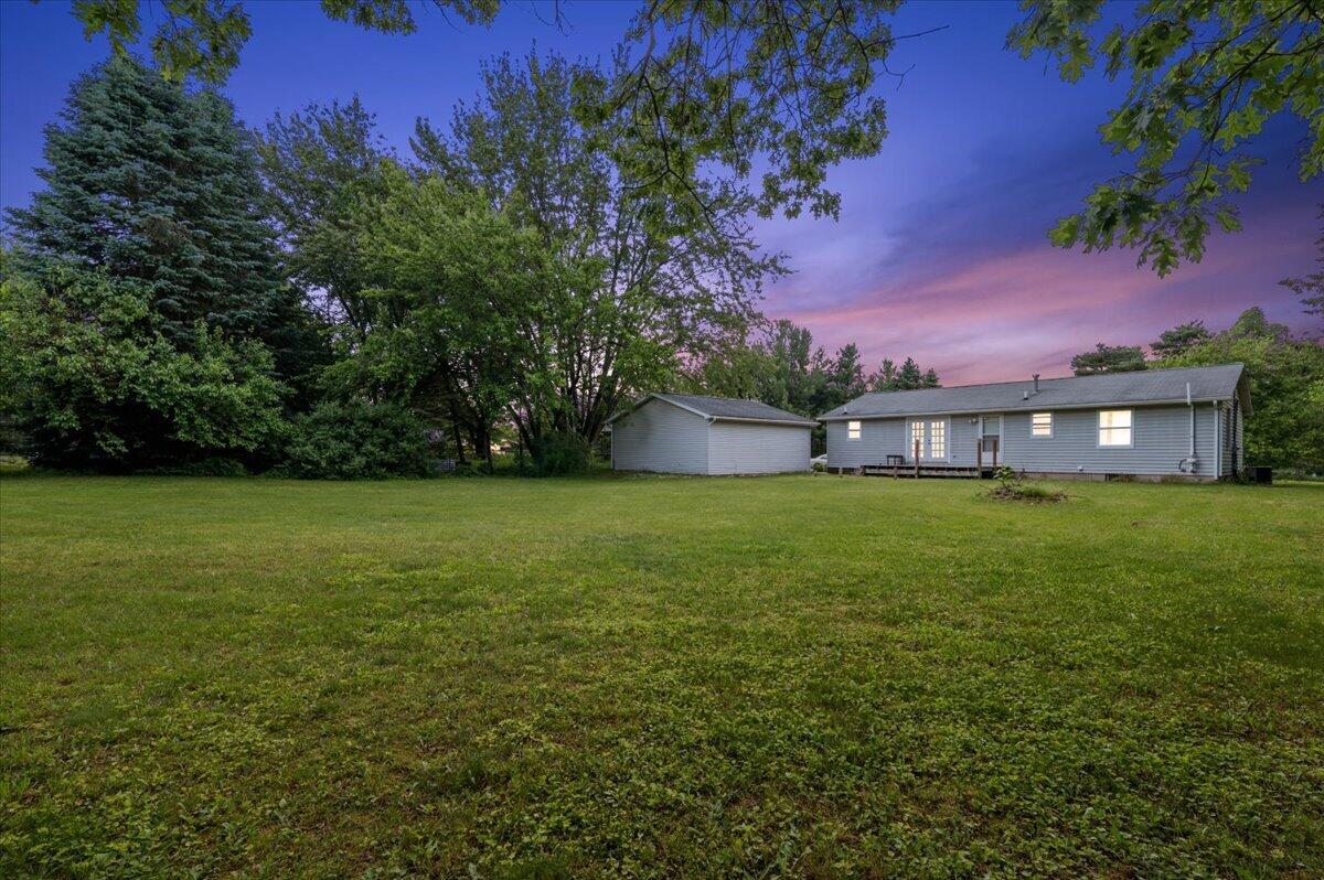 7218 11 Mile Road NE Rockford MI 49341