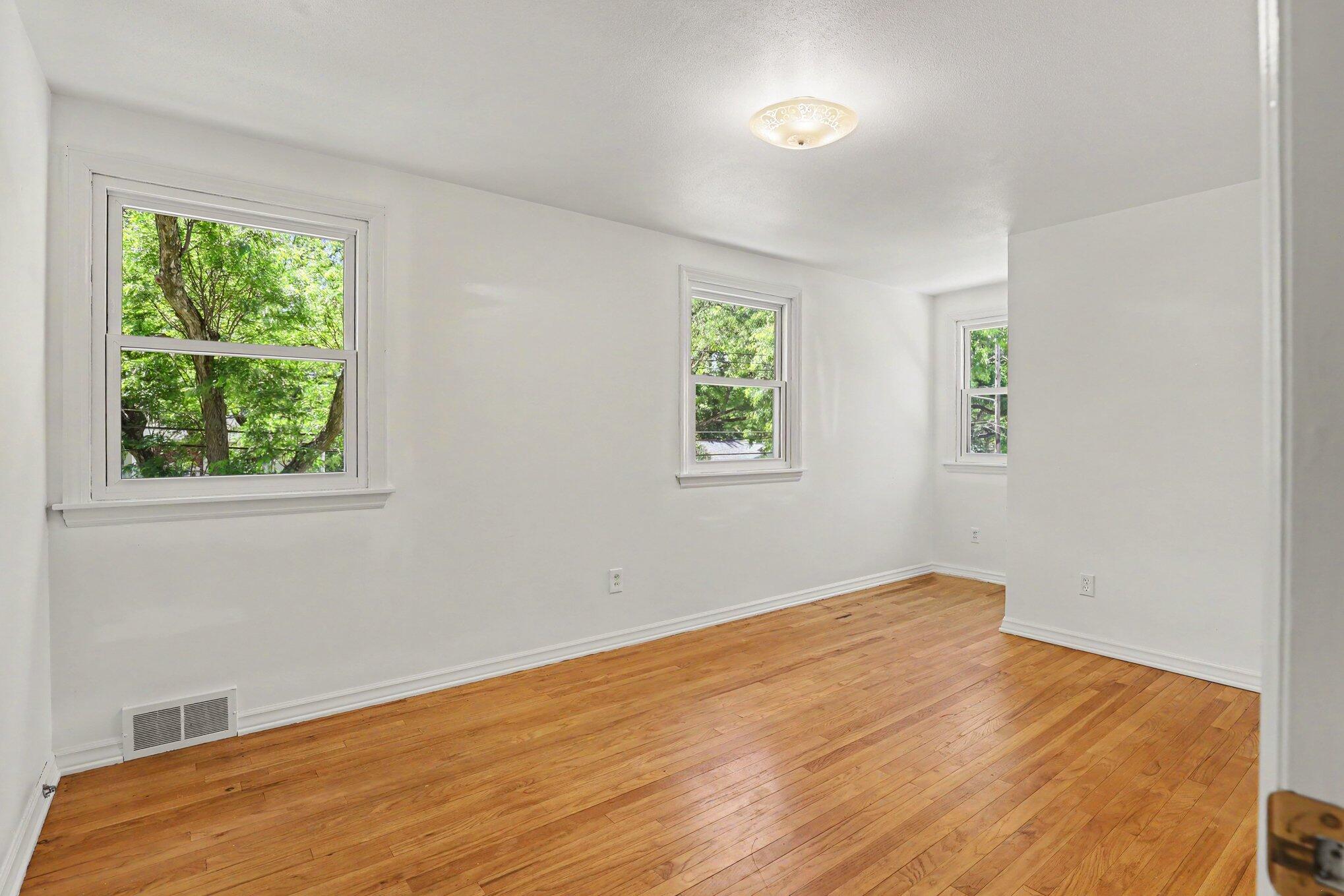 1653 Ridgeview Street SE Grand Rapids MI 49506