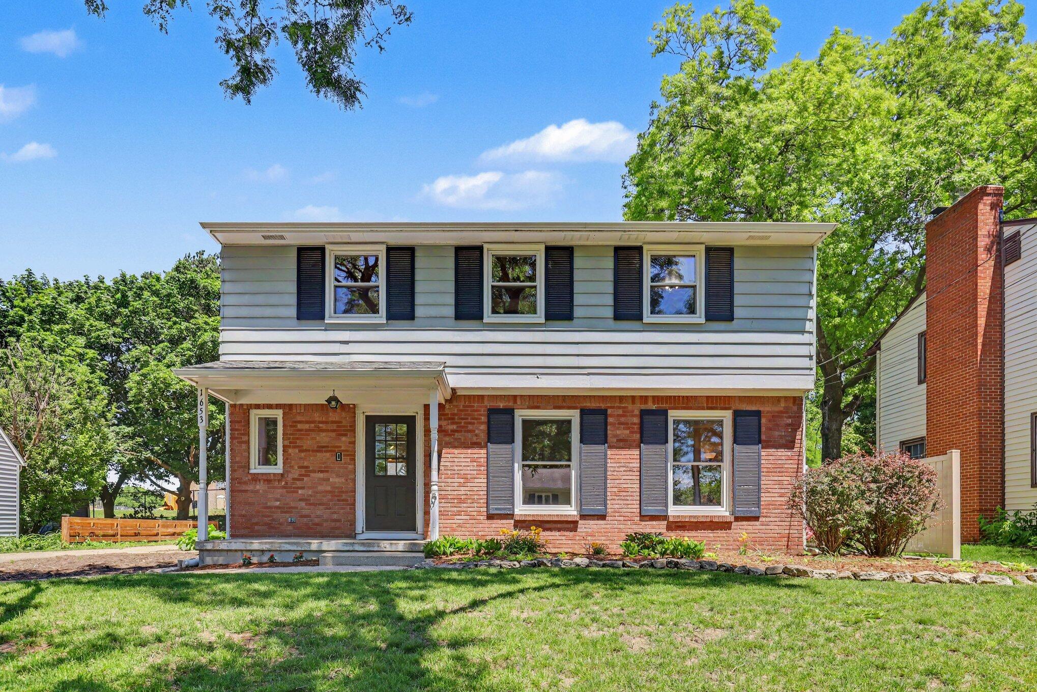 1653 Ridgeview Street SE Grand Rapids MI 49506