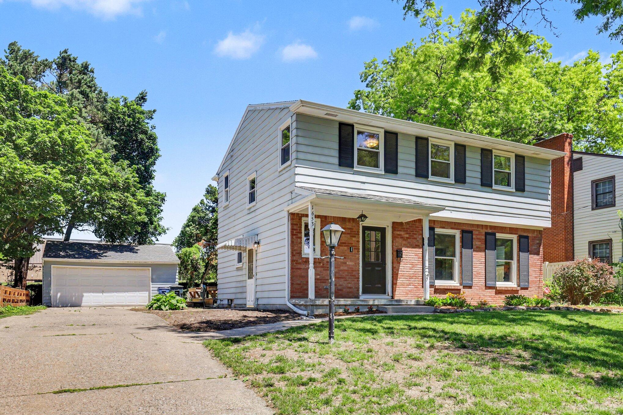 1653 Ridgeview Street SE Grand Rapids MI 49506