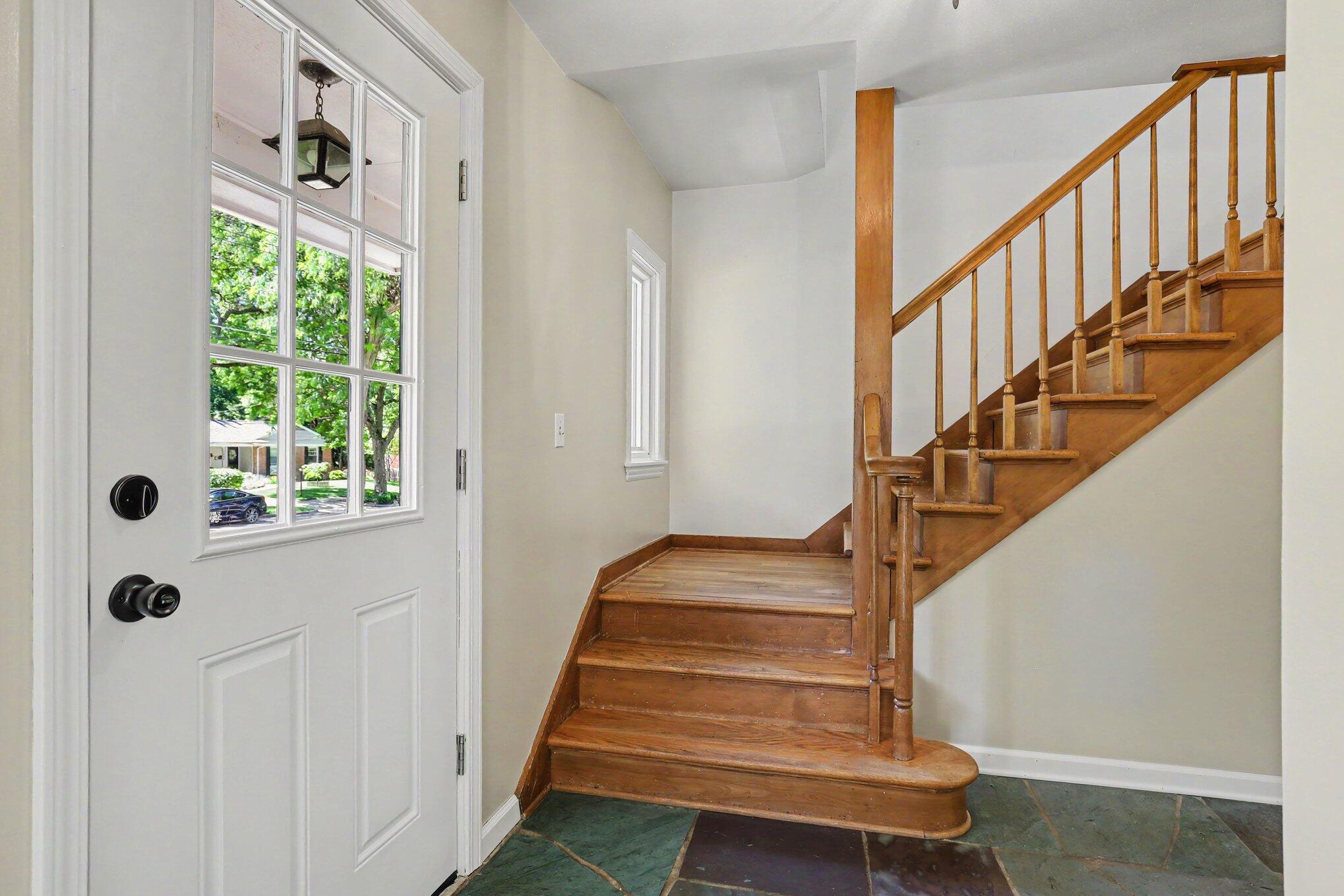 1653 Ridgeview Street SE Grand Rapids MI 49506