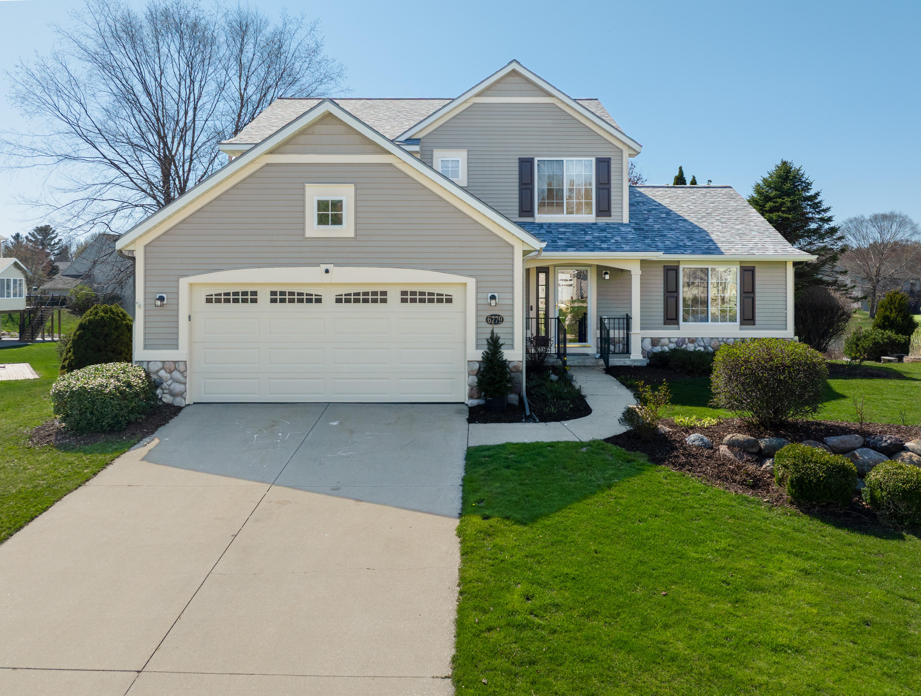 6779 Winter Creek Road Norton Shores MI 49444