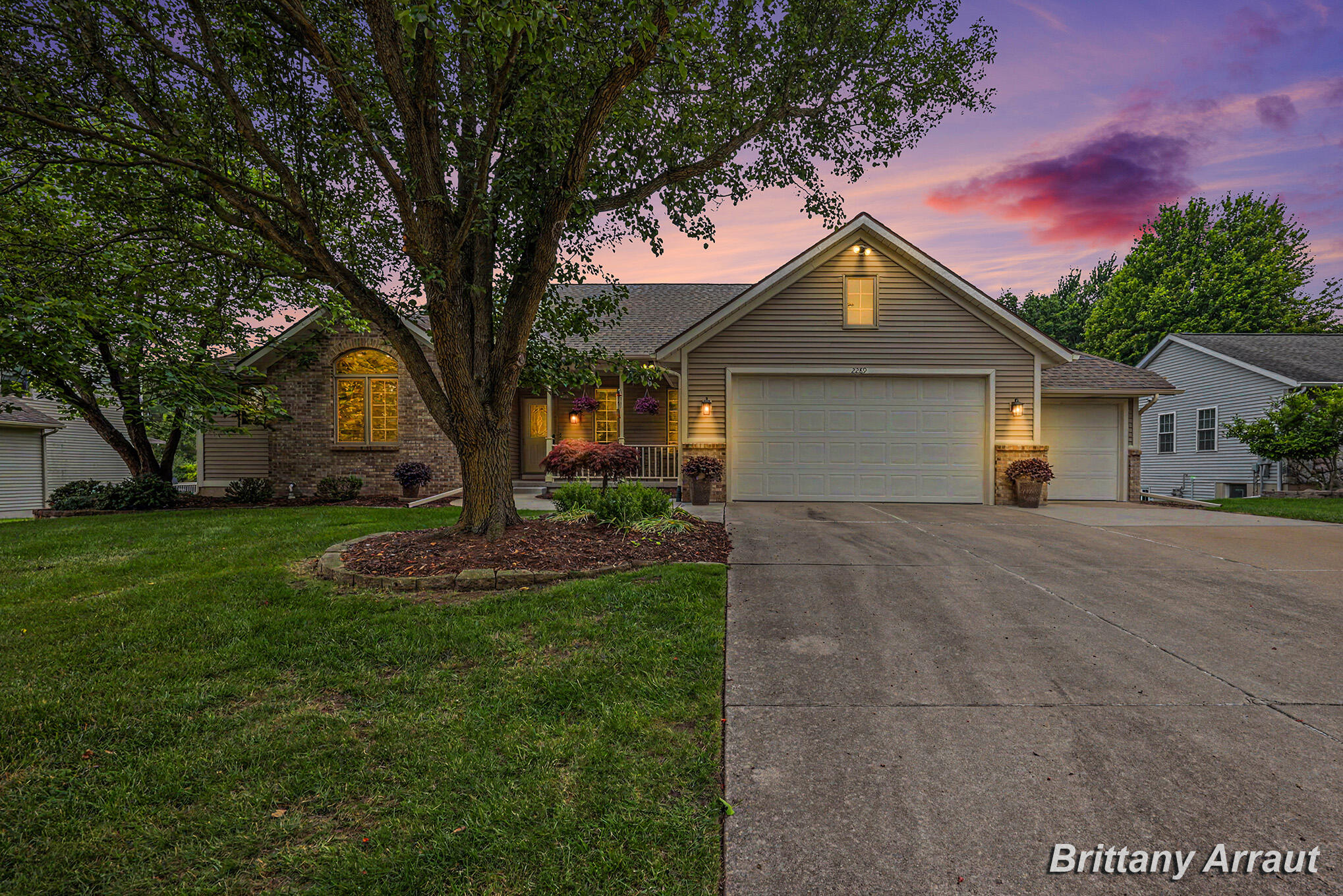 2289 Pheasant Avenue NW Grand Rapids MI 49534