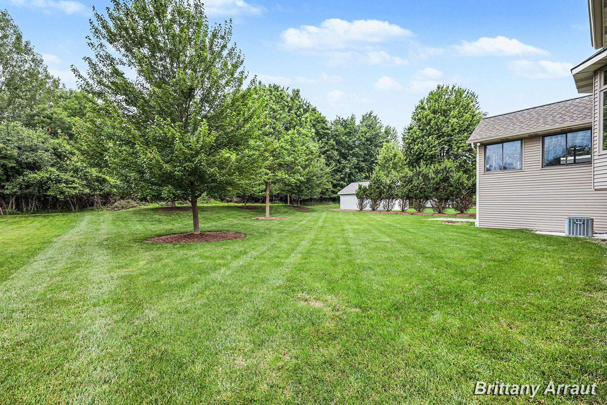 2289 Pheasant Avenue NW Grand Rapids MI 49534