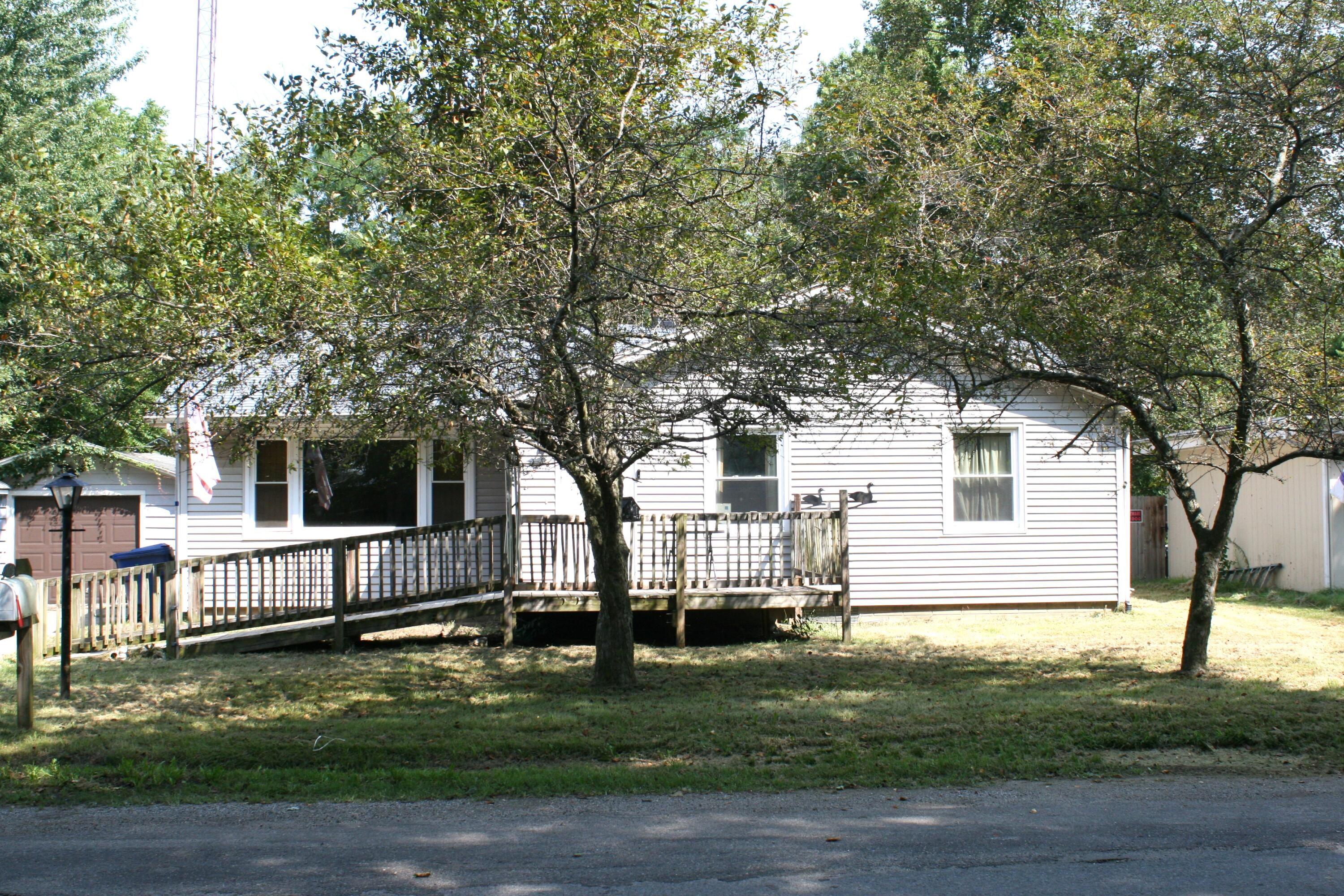 1175 Ravina Avenue Benton Harbor MI 49022