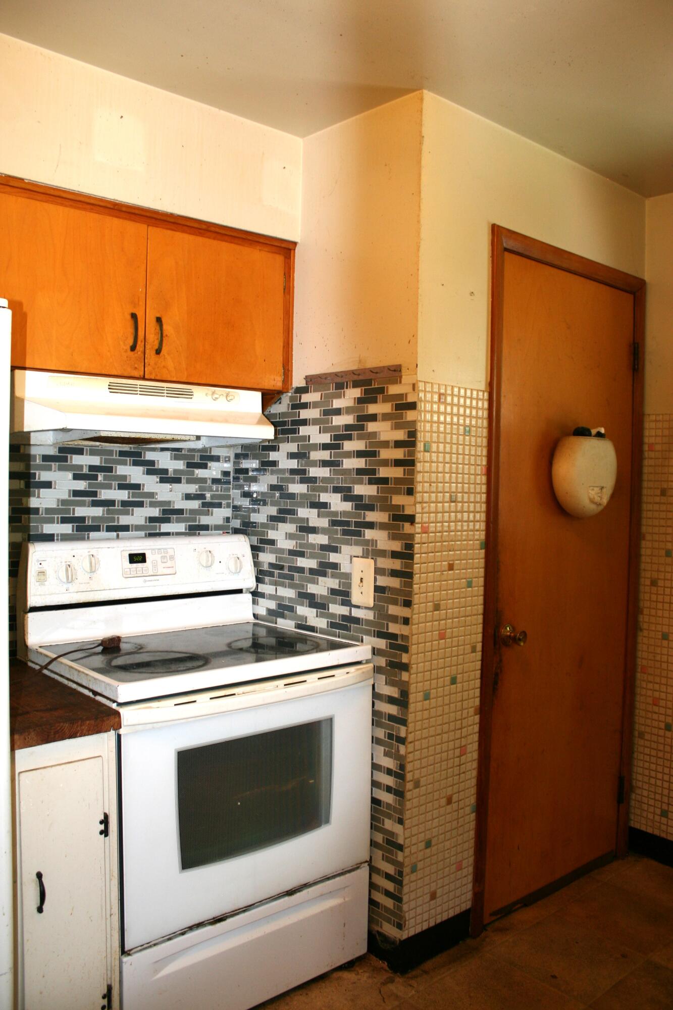 1175 Ravina Avenue Benton Harbor MI 49022