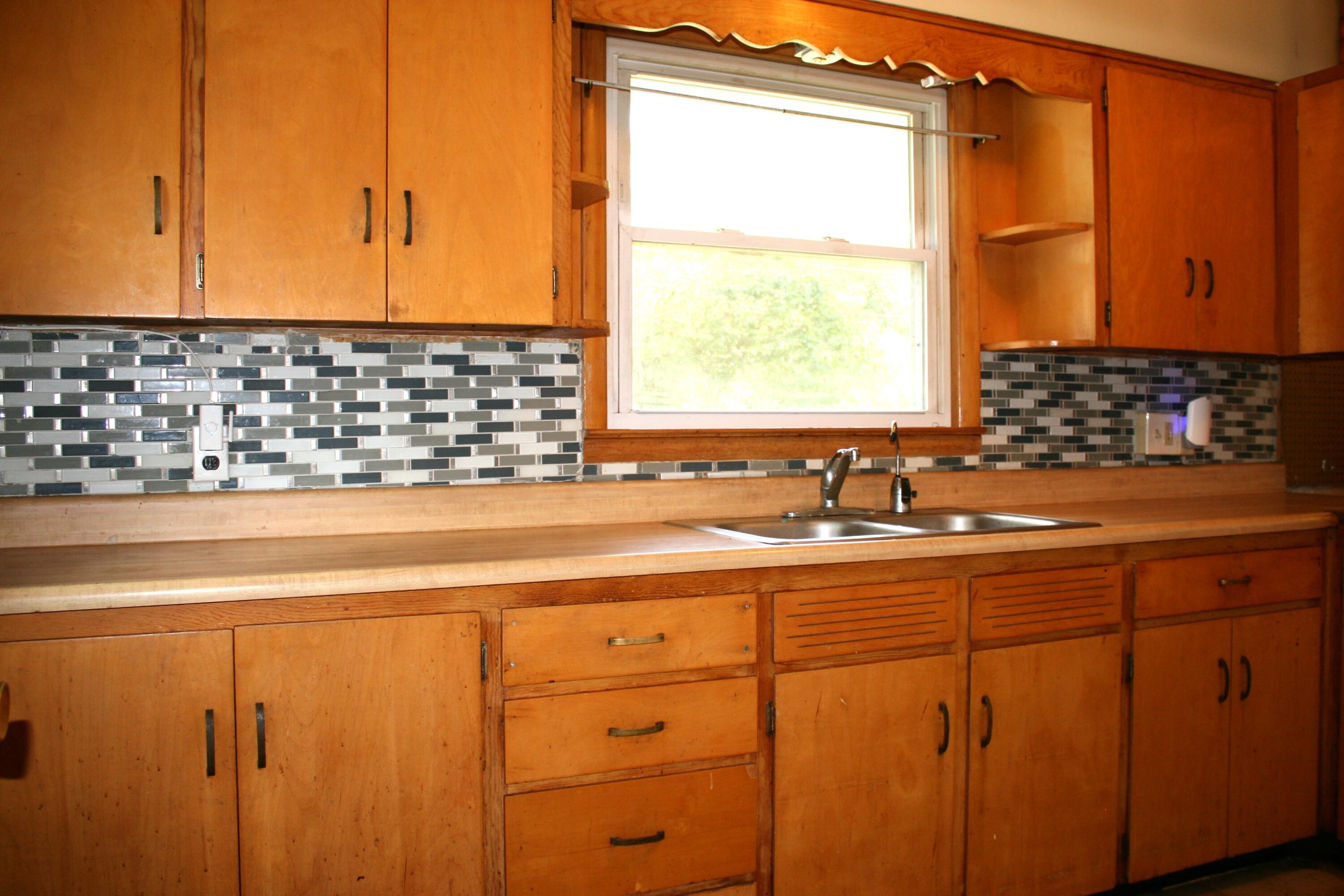 1175 Ravina Avenue Benton Harbor MI 49022