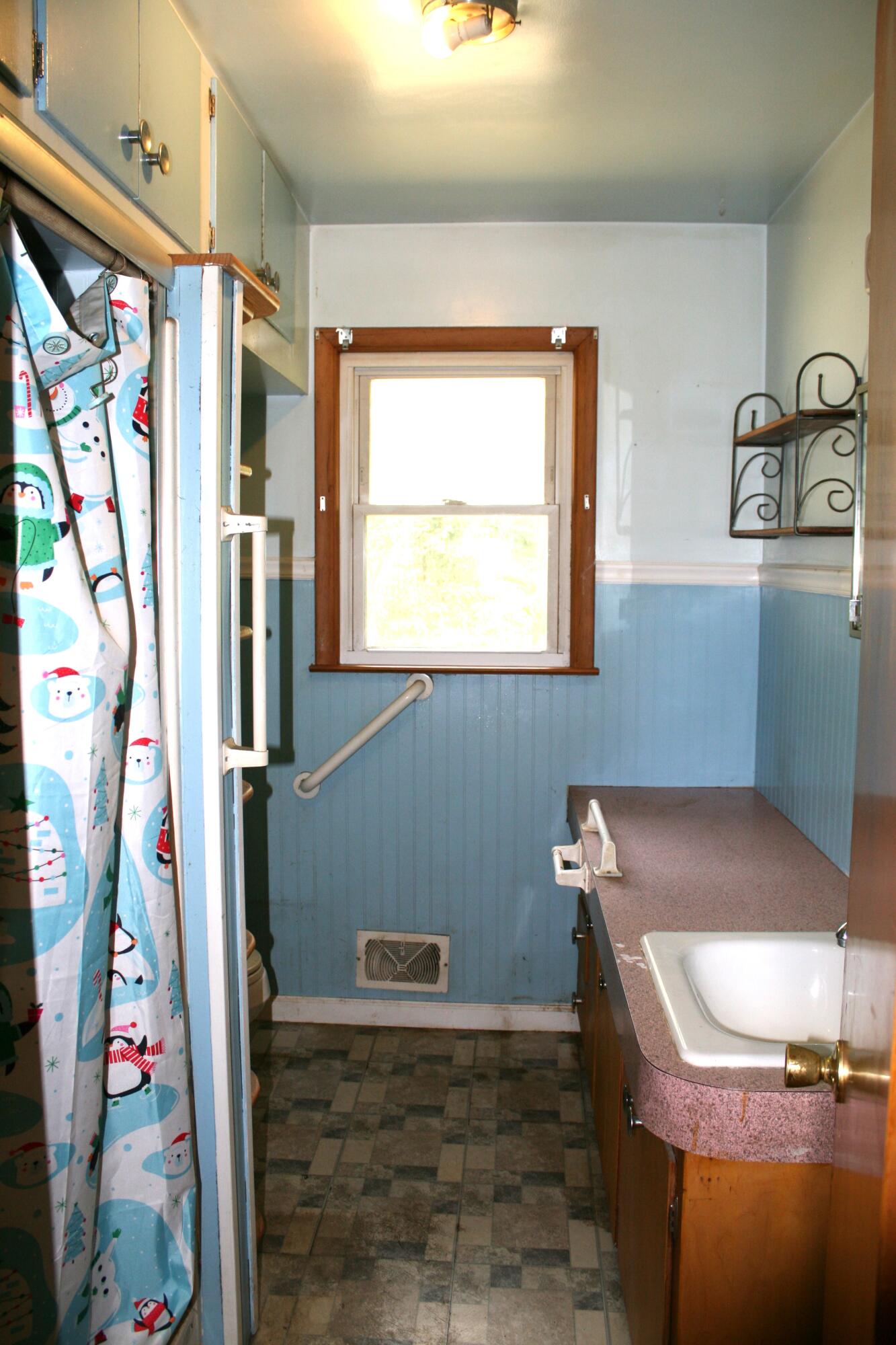 1175 Ravina Avenue Benton Harbor MI 49022