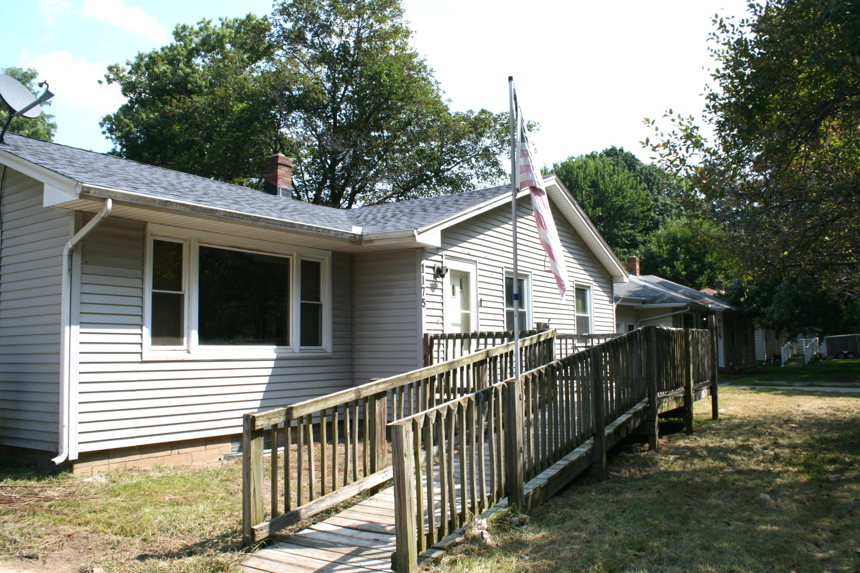 1175 Ravina Avenue Benton Harbor MI 49022