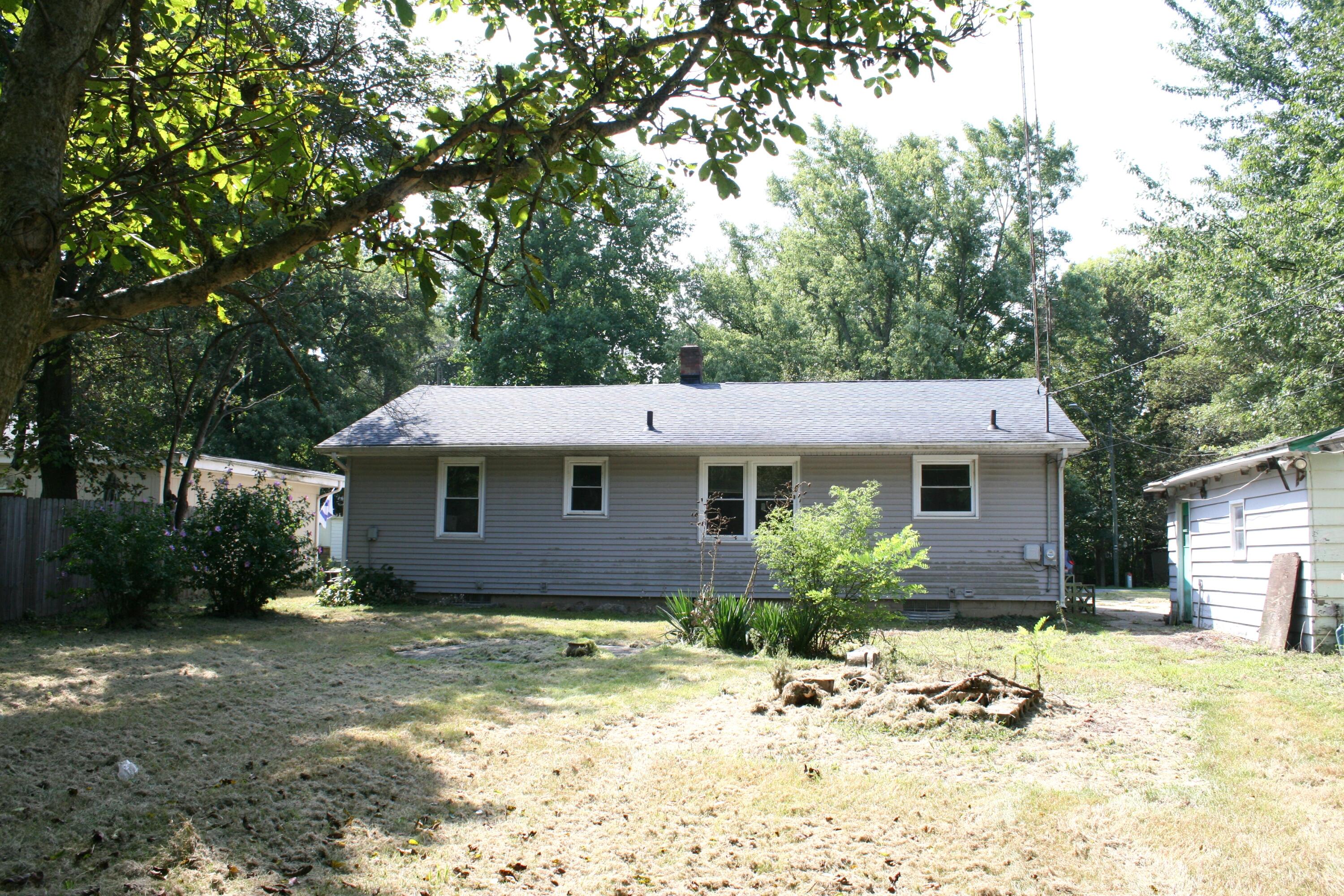 1175 Ravina Avenue Benton Harbor MI 49022