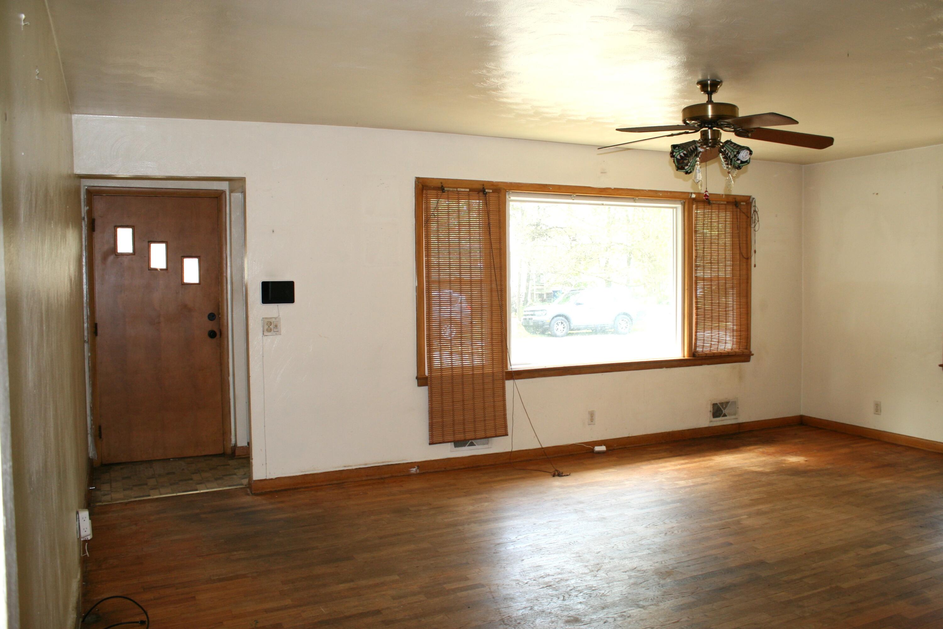 1175 Ravina Avenue Benton Harbor MI 49022