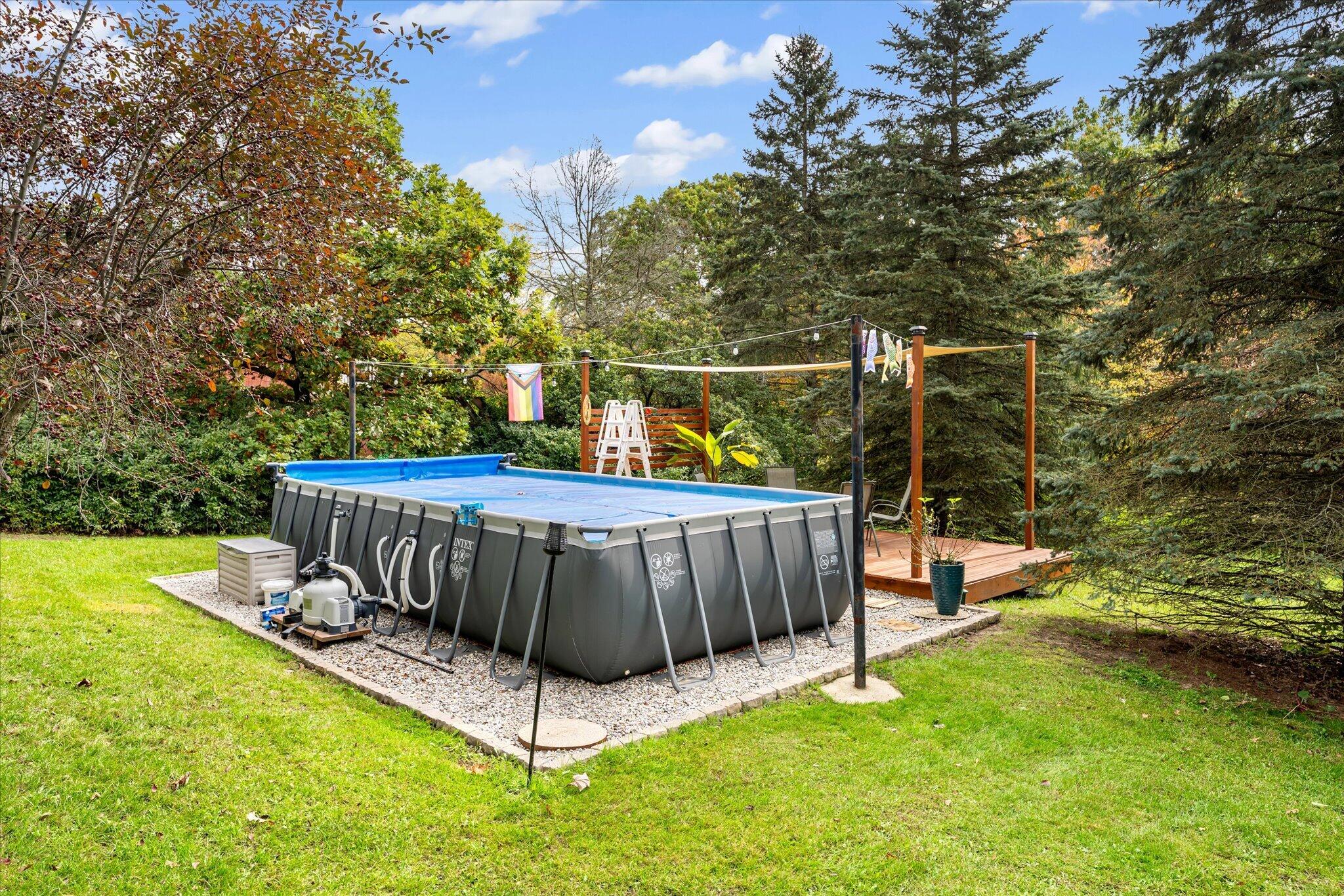 412 Pettis Avenue SE Ada MI 49301