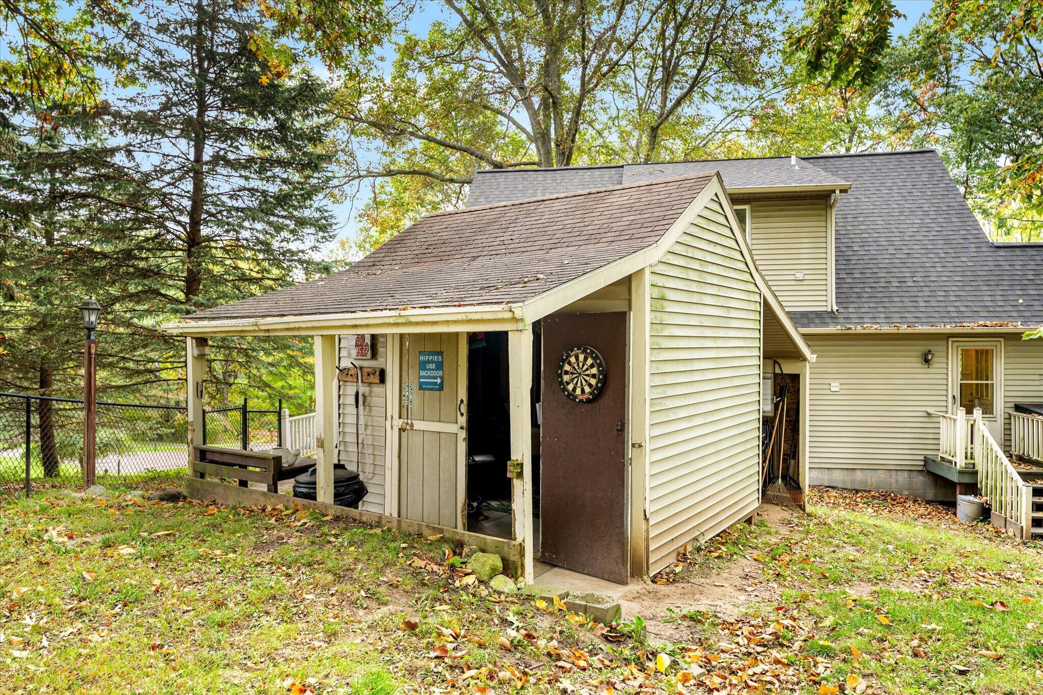 412 Pettis Avenue SE Ada MI 49301