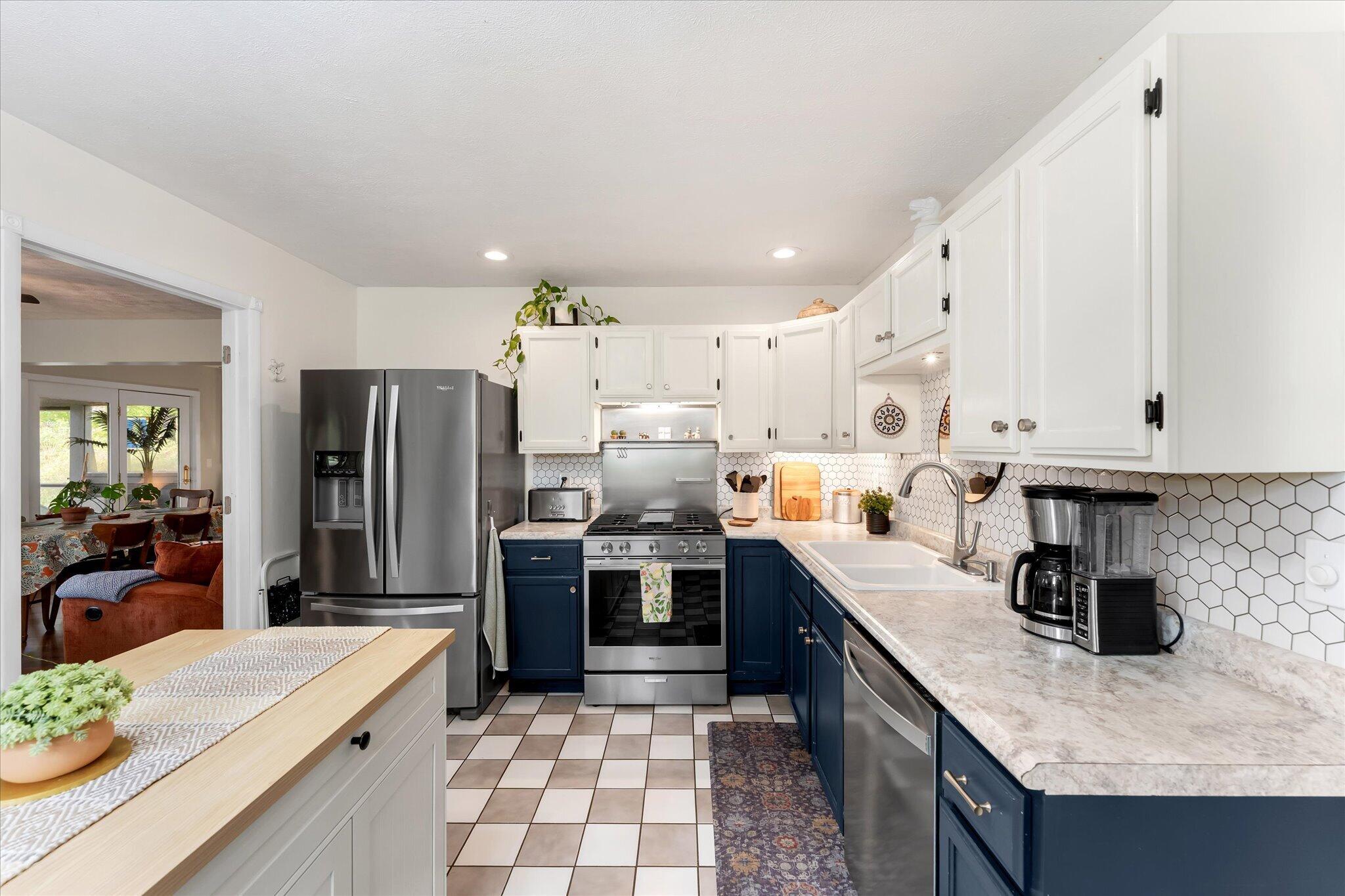 412 Pettis Avenue SE Ada MI 49301