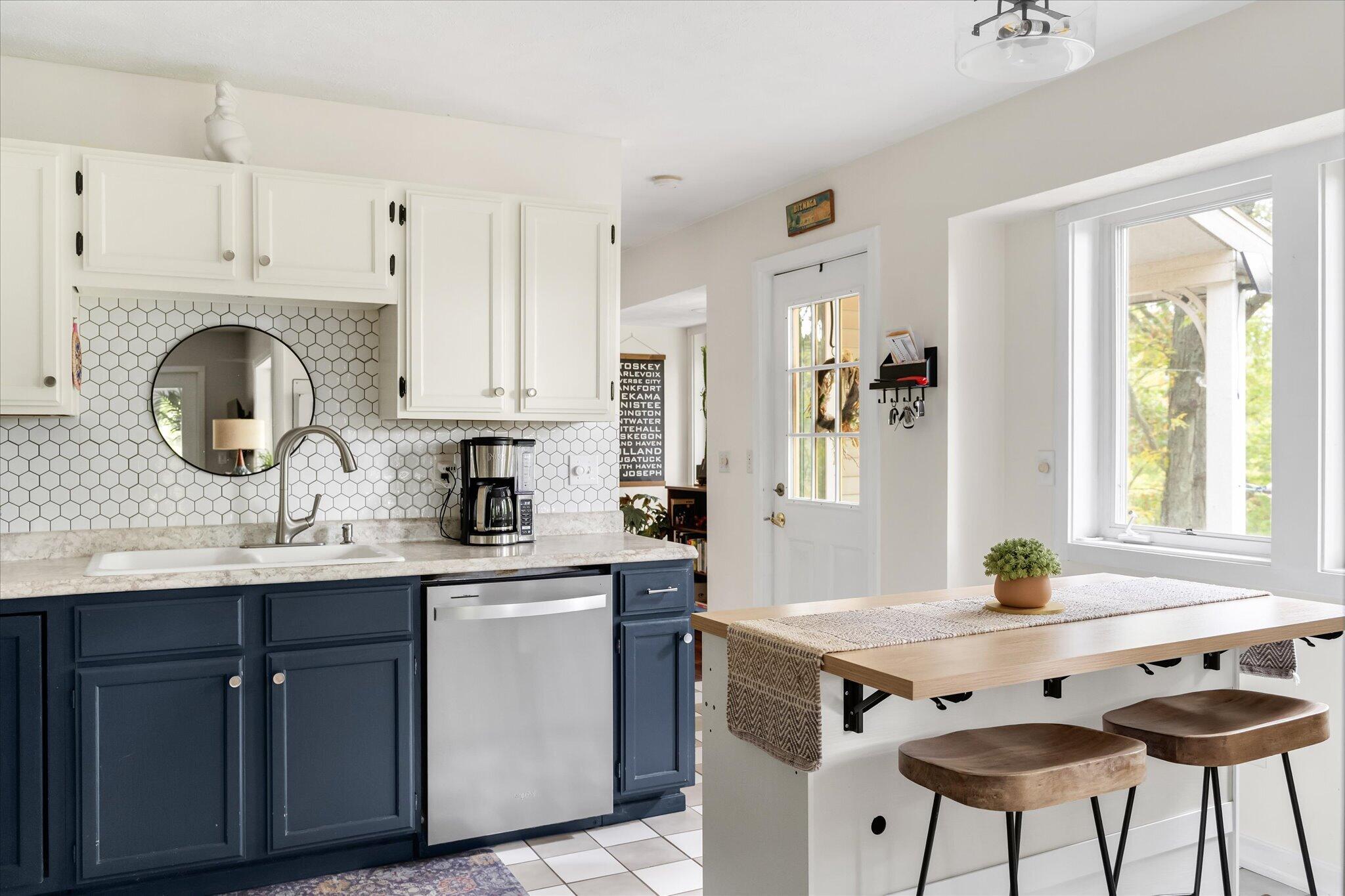 412 Pettis Avenue SE Ada MI 49301