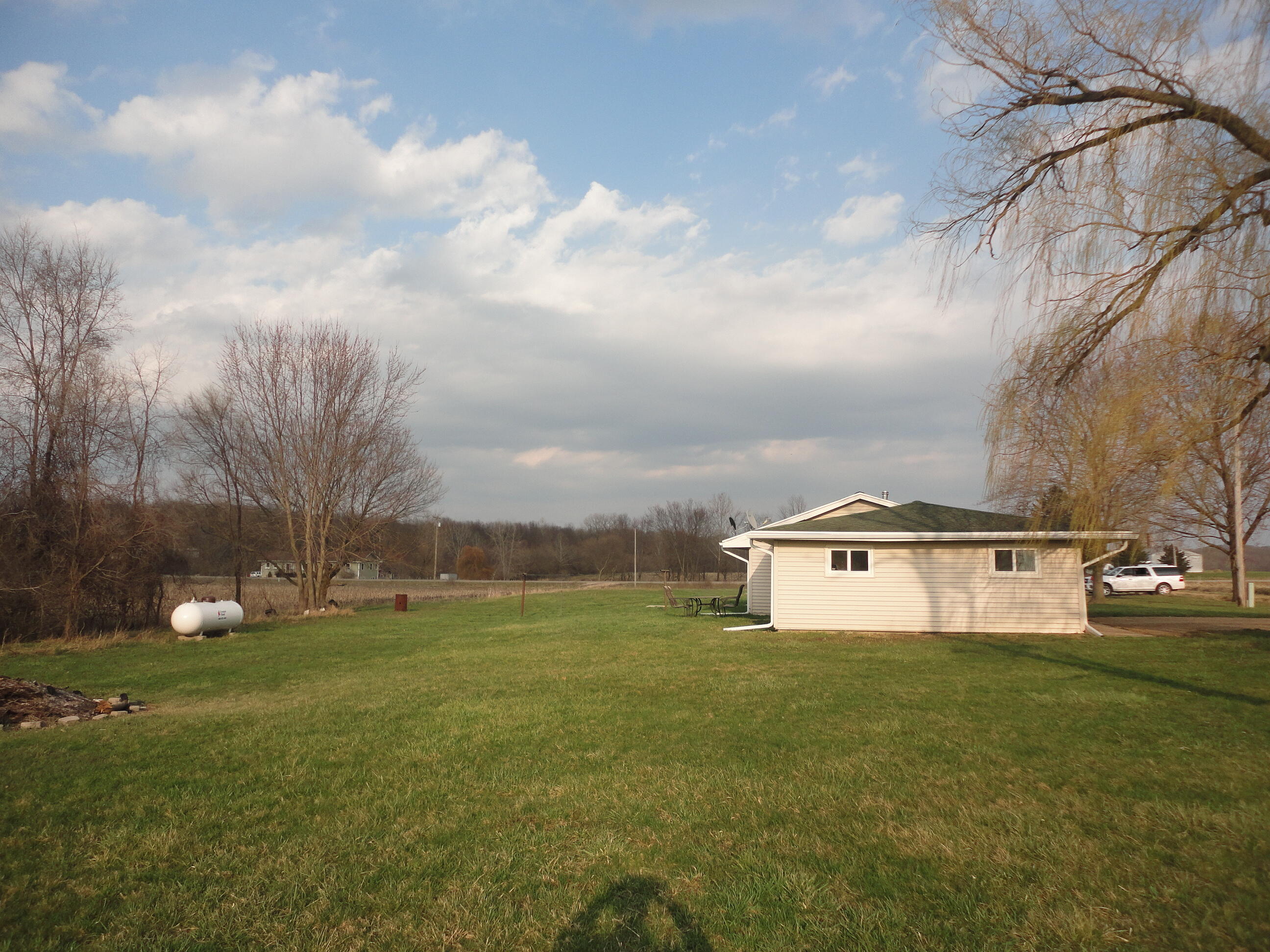 4219 W 110th Avenue Allegan MI 49010
