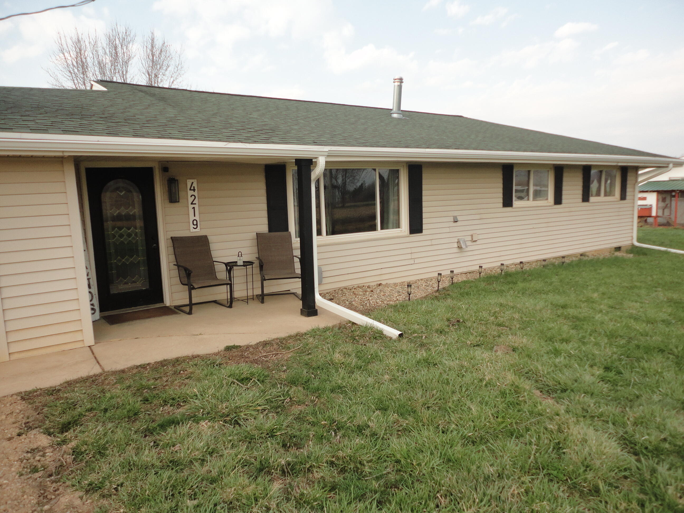 4219 W 110th Avenue Allegan MI 49010