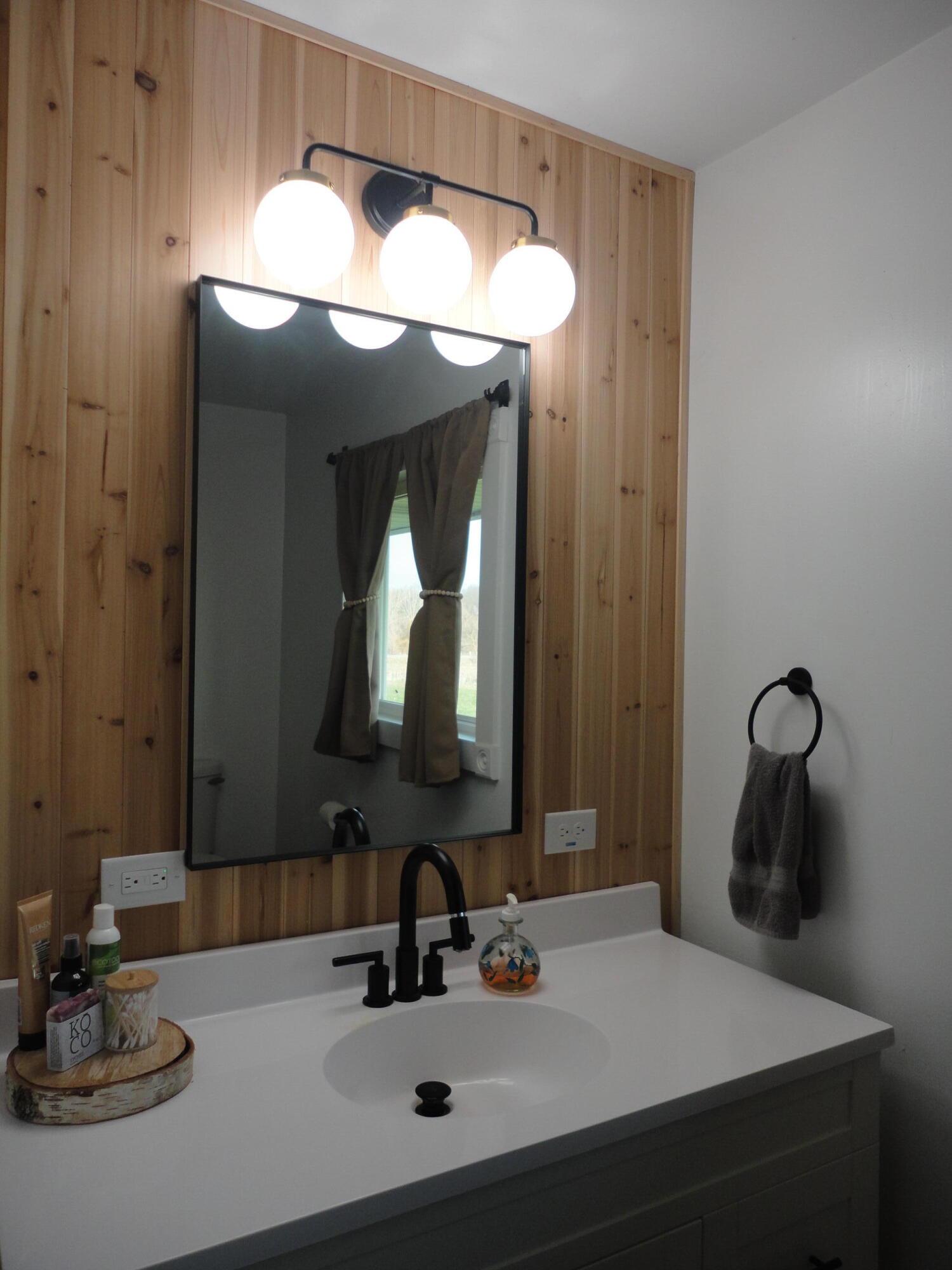4219 W 110th Avenue Allegan MI 49010