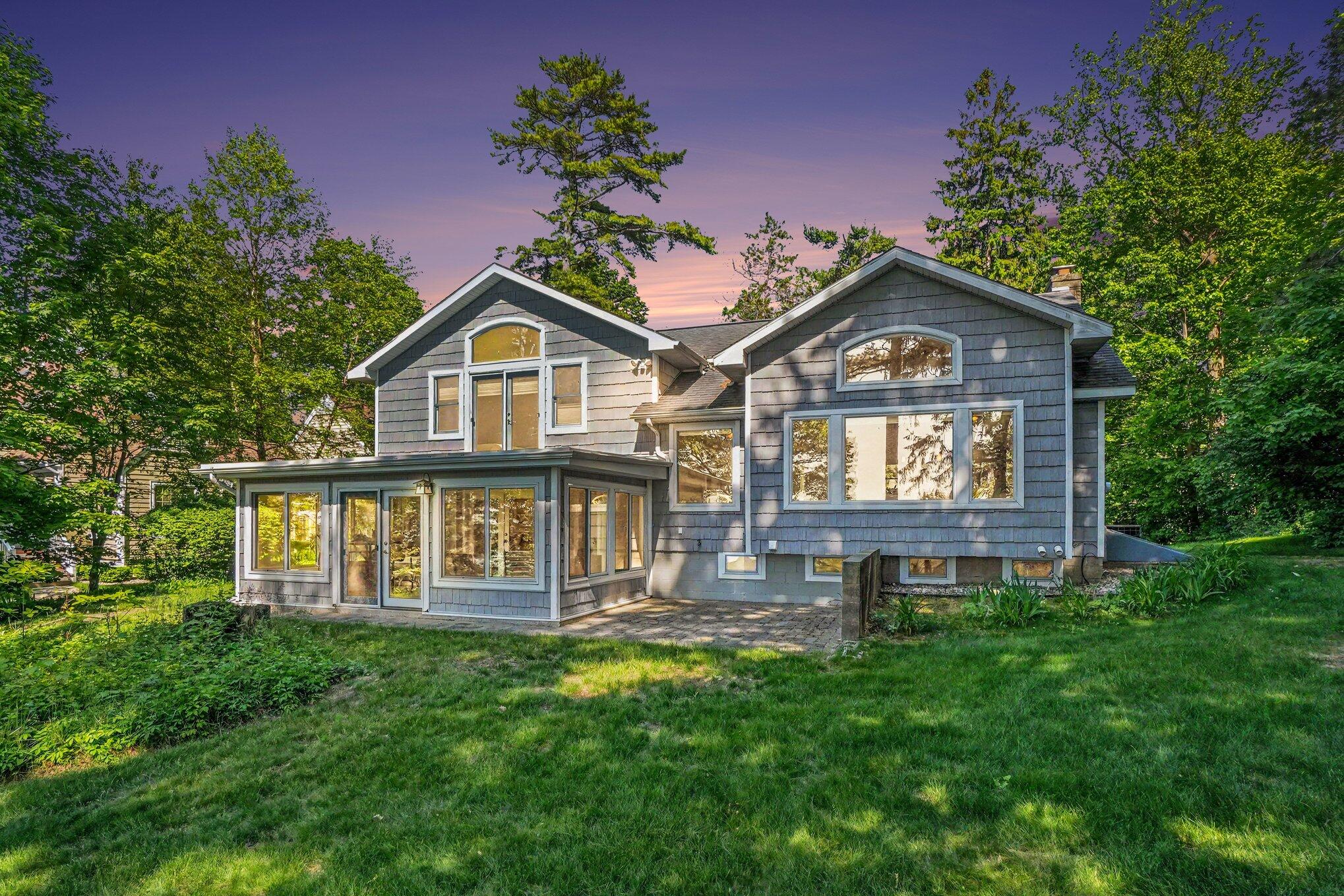 76675 11th Avenue South Haven MI 49090