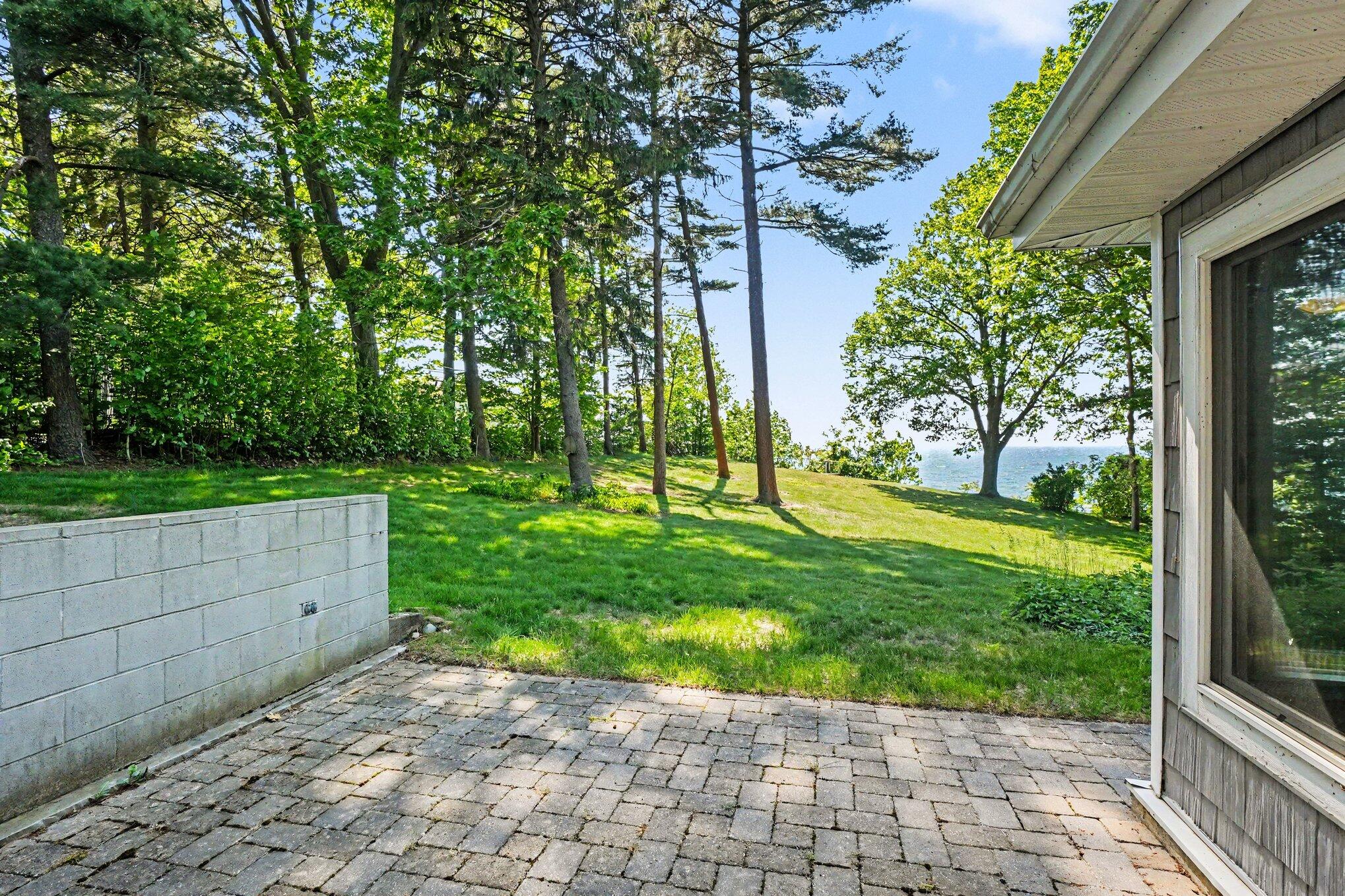 76675 11th Avenue South Haven MI 49090