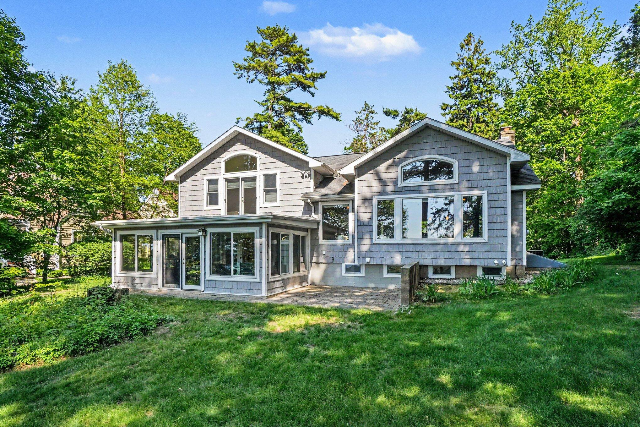 76675 11th Avenue South Haven MI 49090