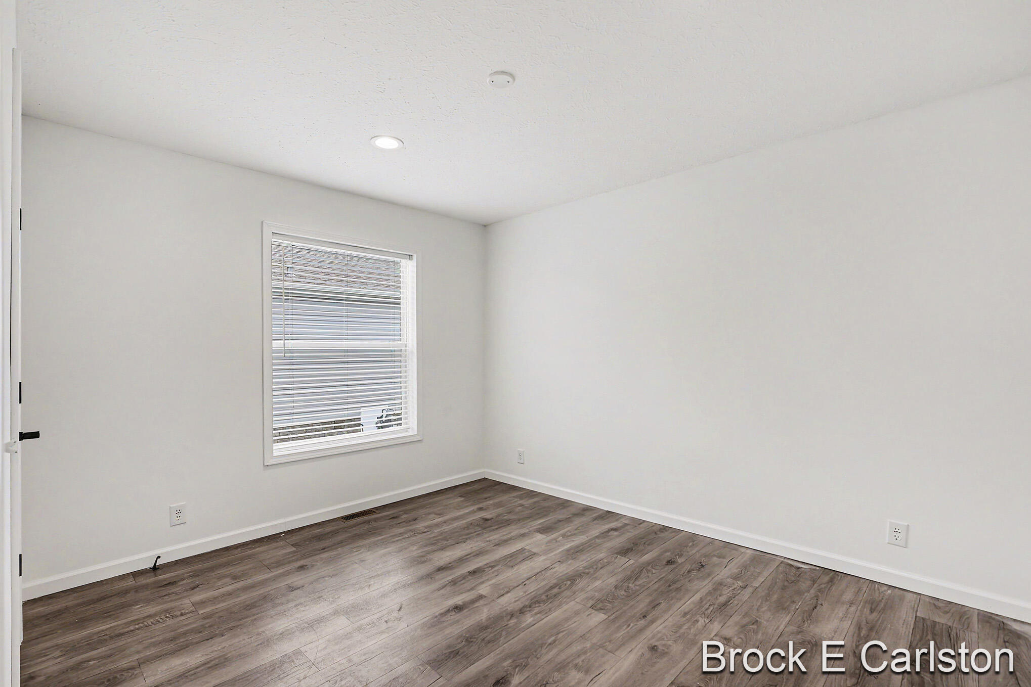 1283 E Ellis Road Norton Shores MI 49441