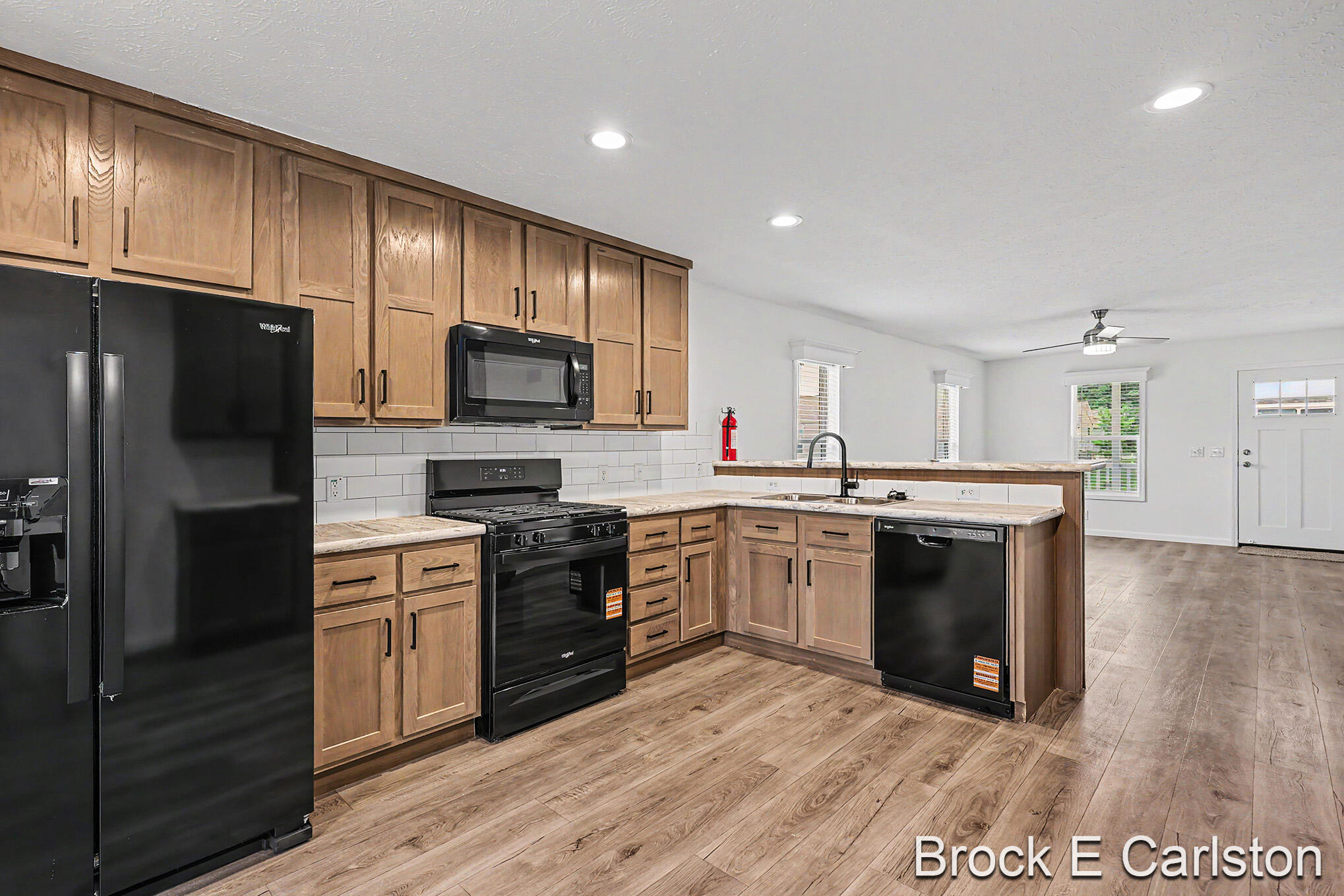1283 E Ellis Road Norton Shores MI 49441