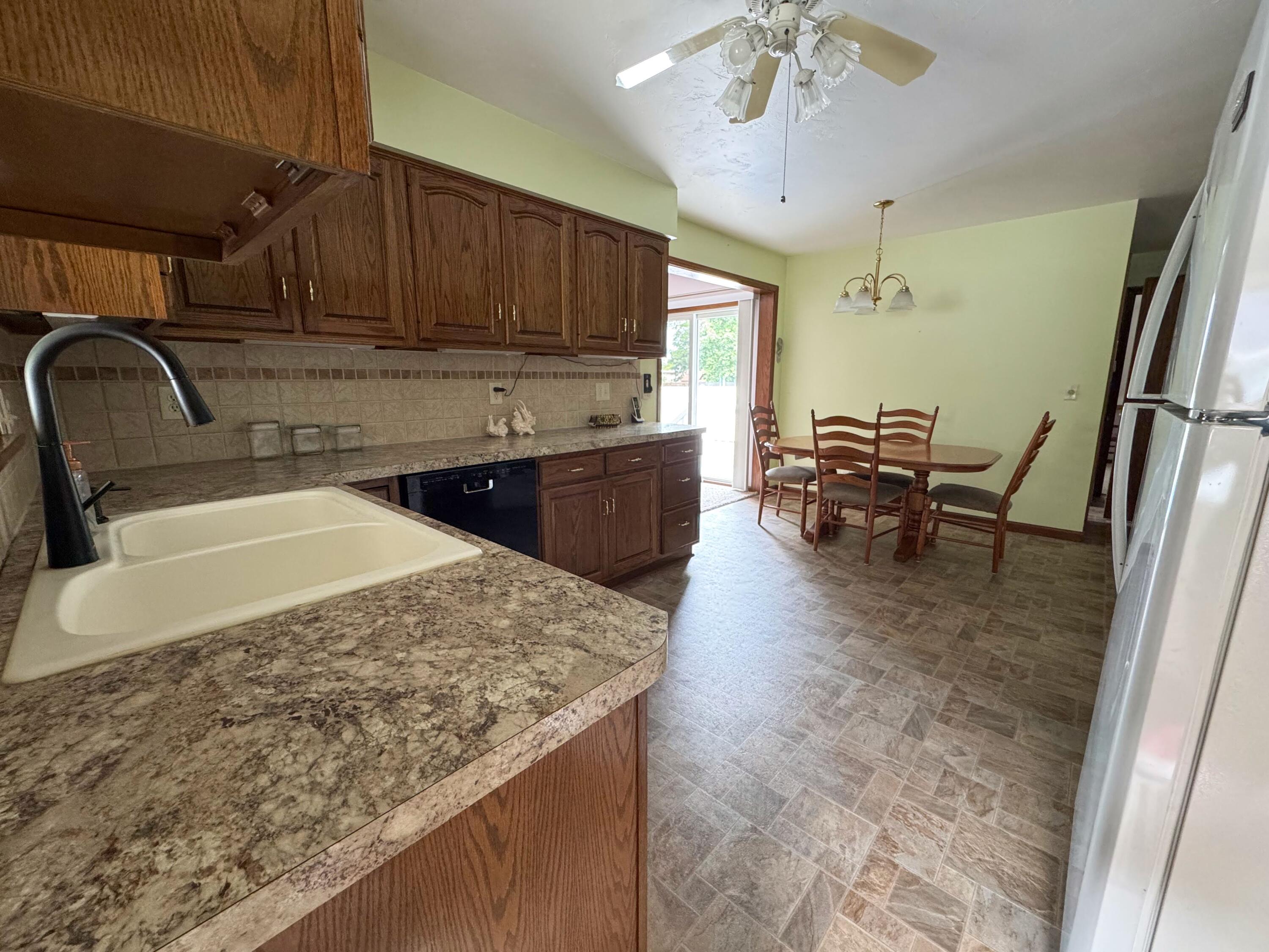 2304 Columbus Avenue Muskegon MI 49441