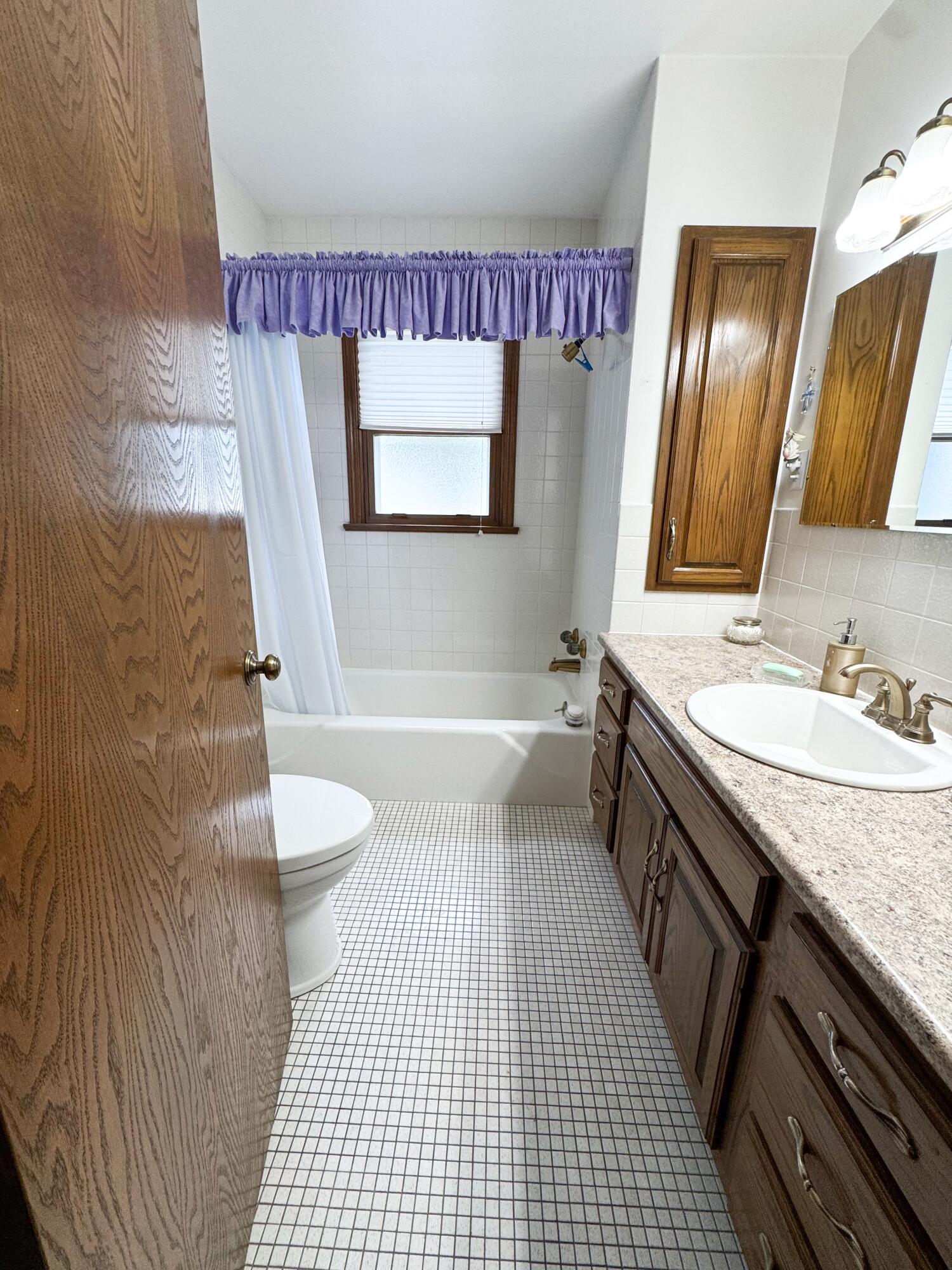 2304 Columbus Avenue Muskegon MI 49441
