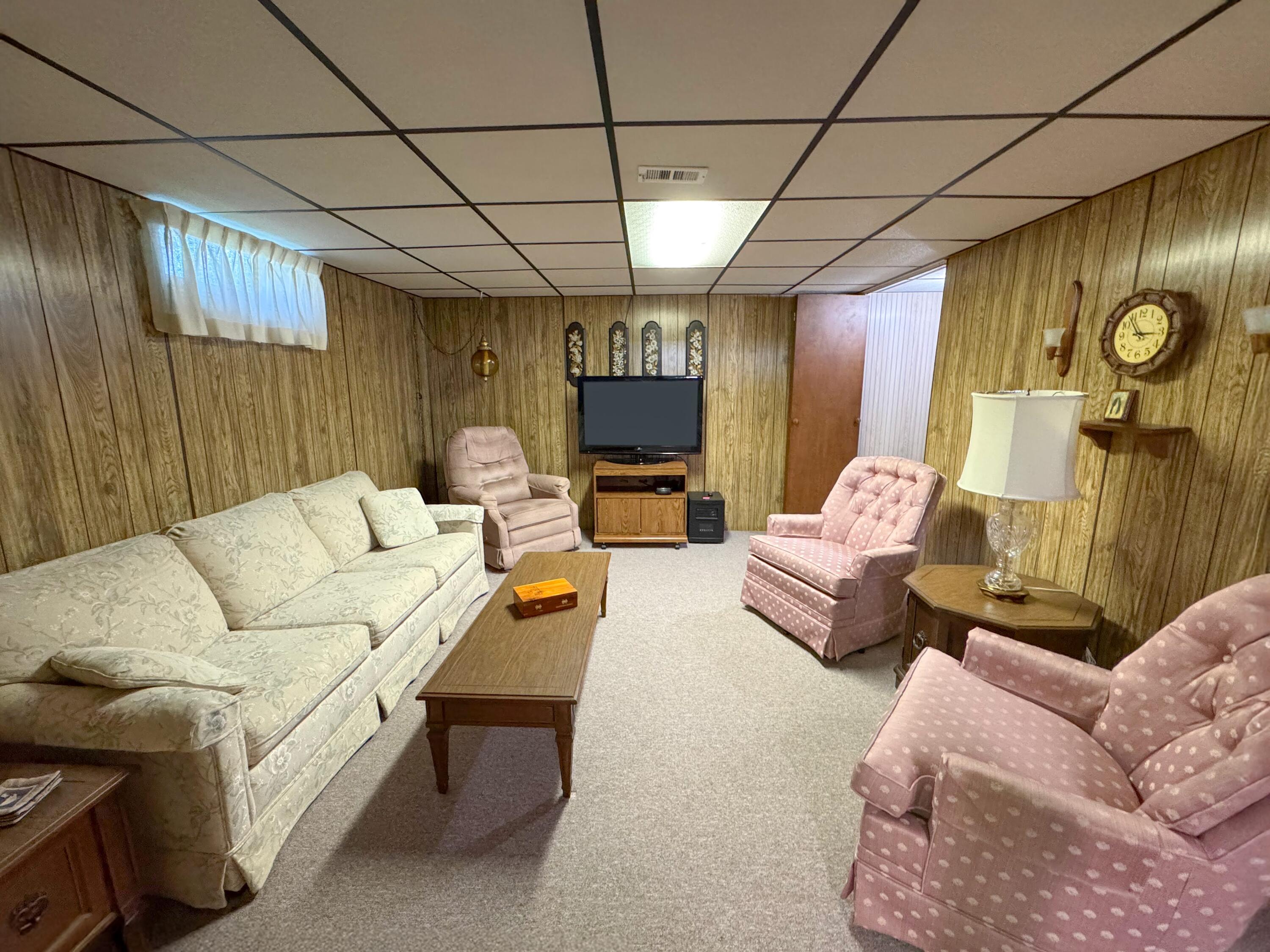 2304 Columbus Avenue Muskegon MI 49441