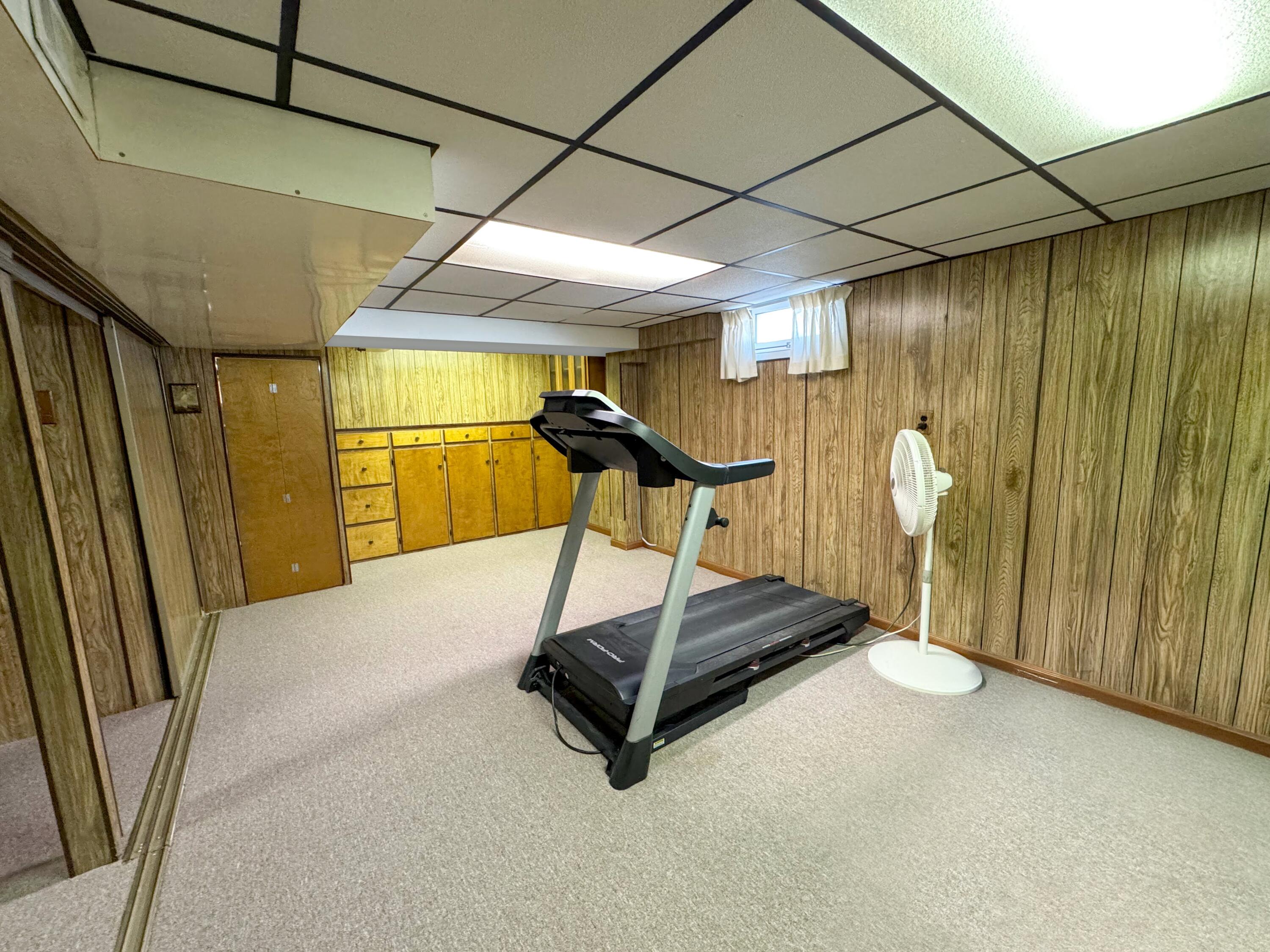 2304 Columbus Avenue Muskegon MI 49441