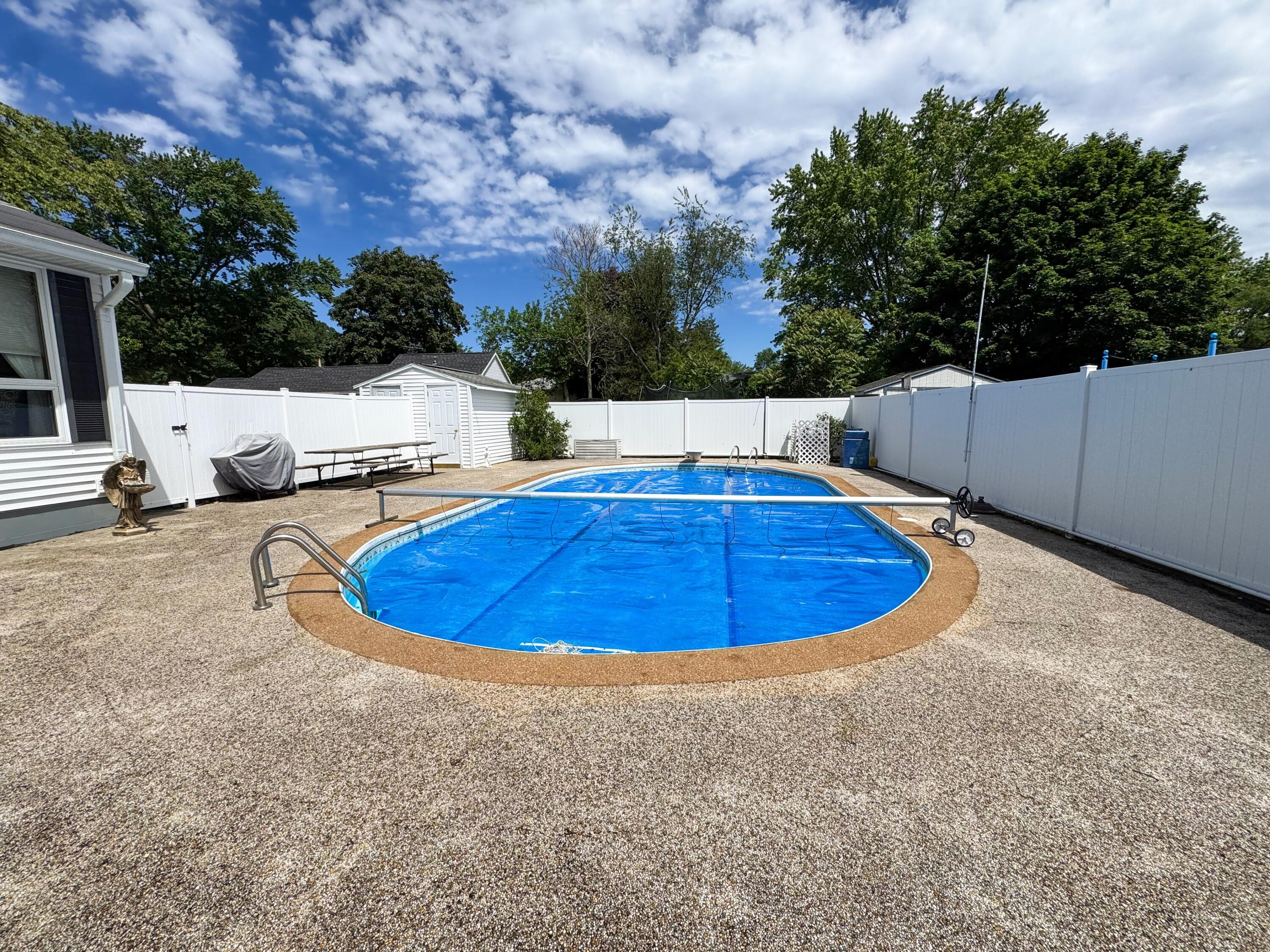 2304 Columbus Avenue Muskegon MI 49441