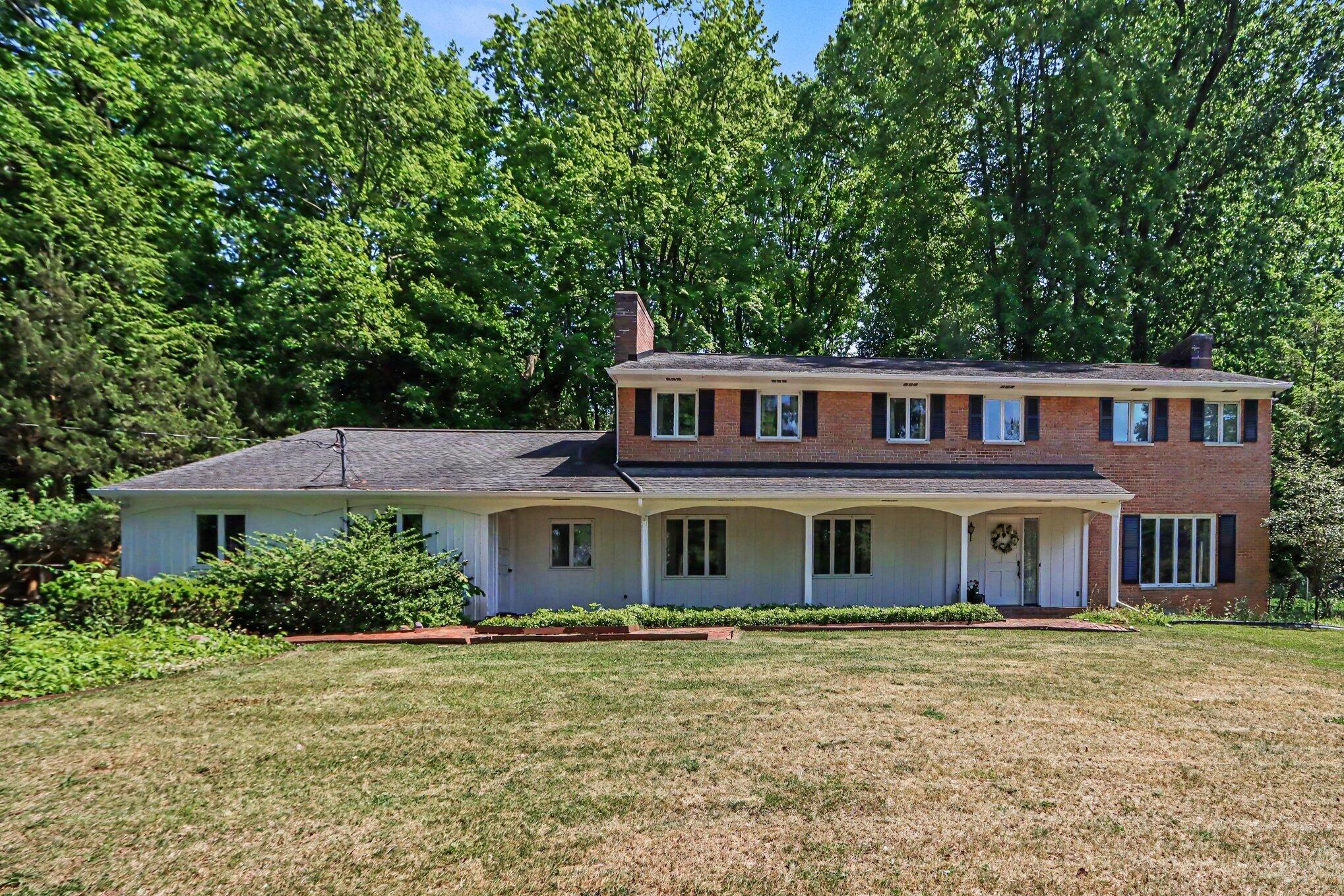 5453 Glen Harbor Drive Kalamazoo MI 49009
