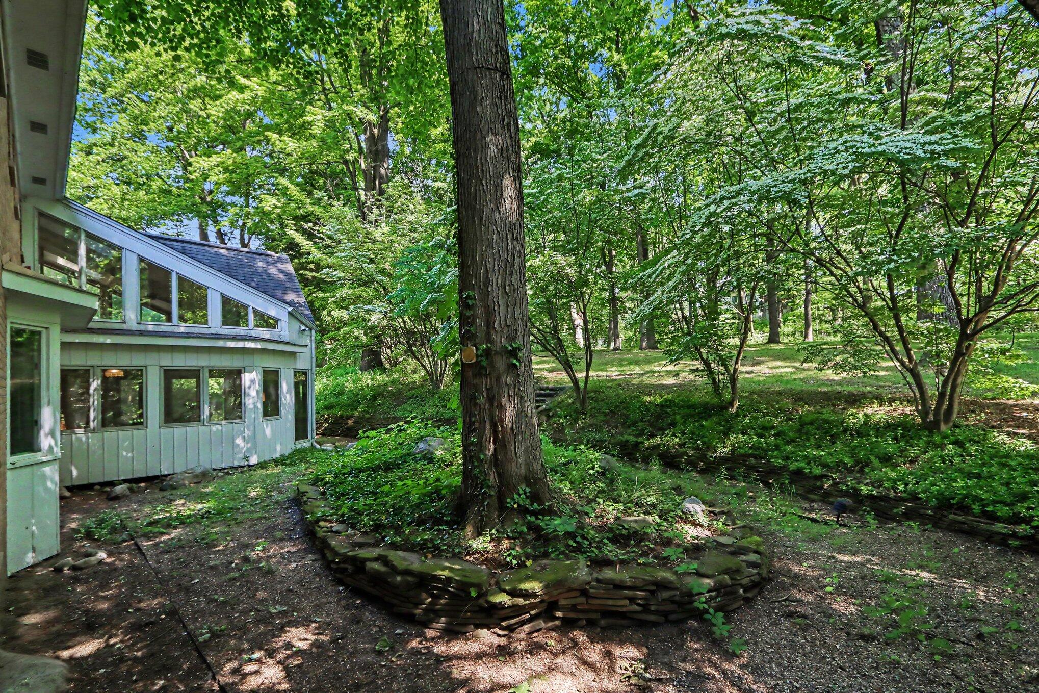 5453 Glen Harbor Drive Kalamazoo MI 49009
