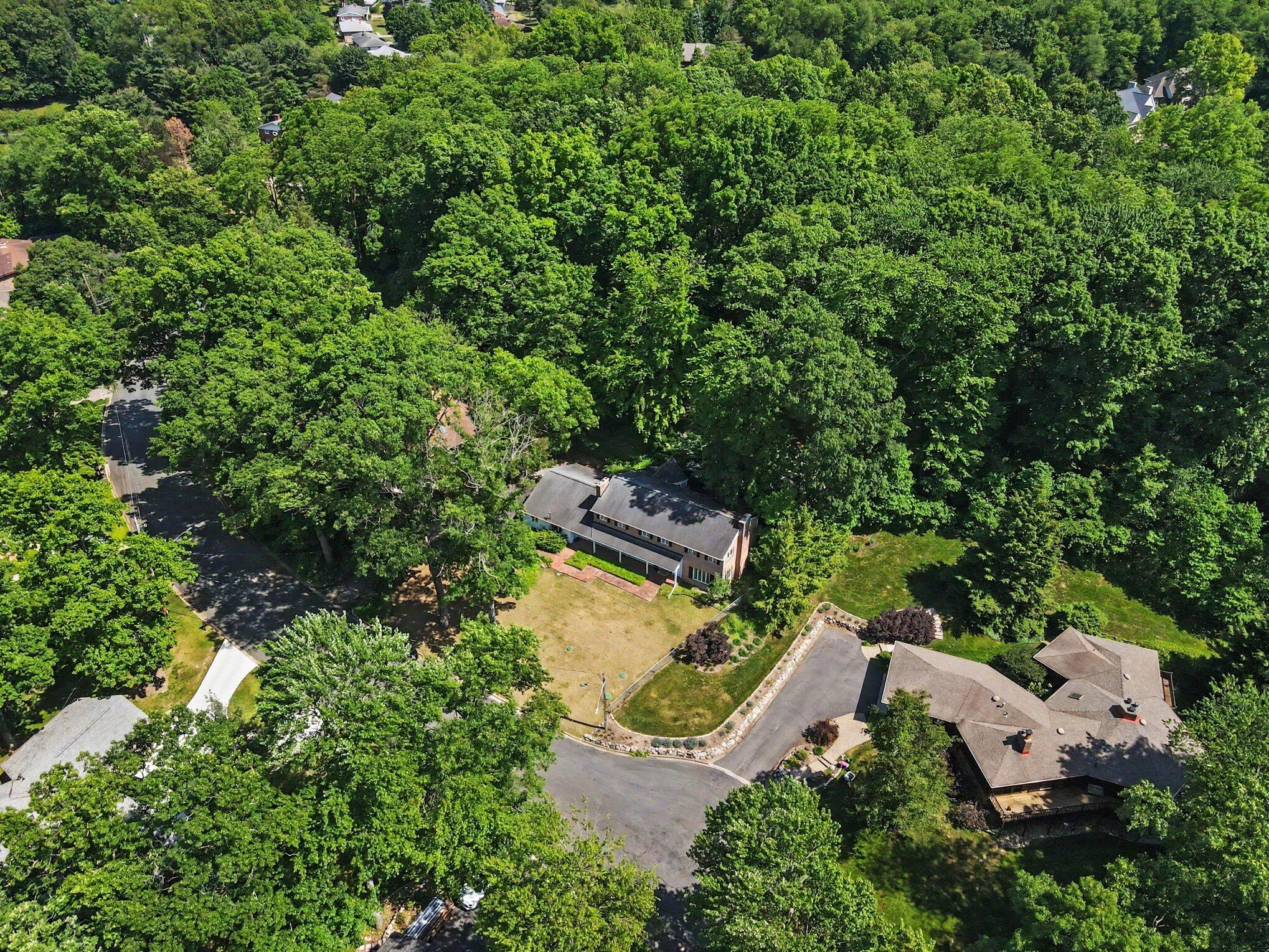 5453 Glen Harbor Drive Kalamazoo MI 49009
