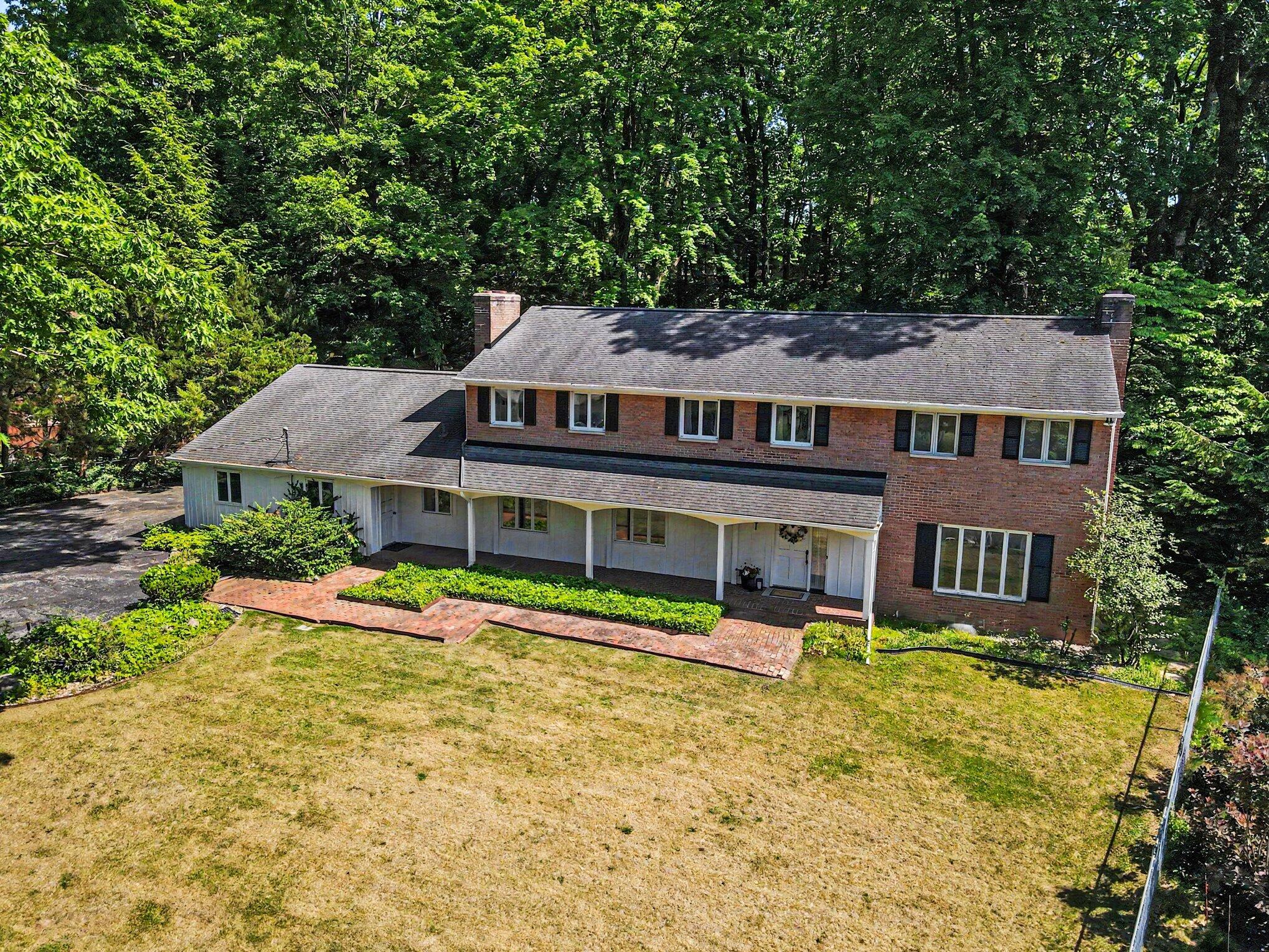 5453 Glen Harbor Drive Kalamazoo MI 49009