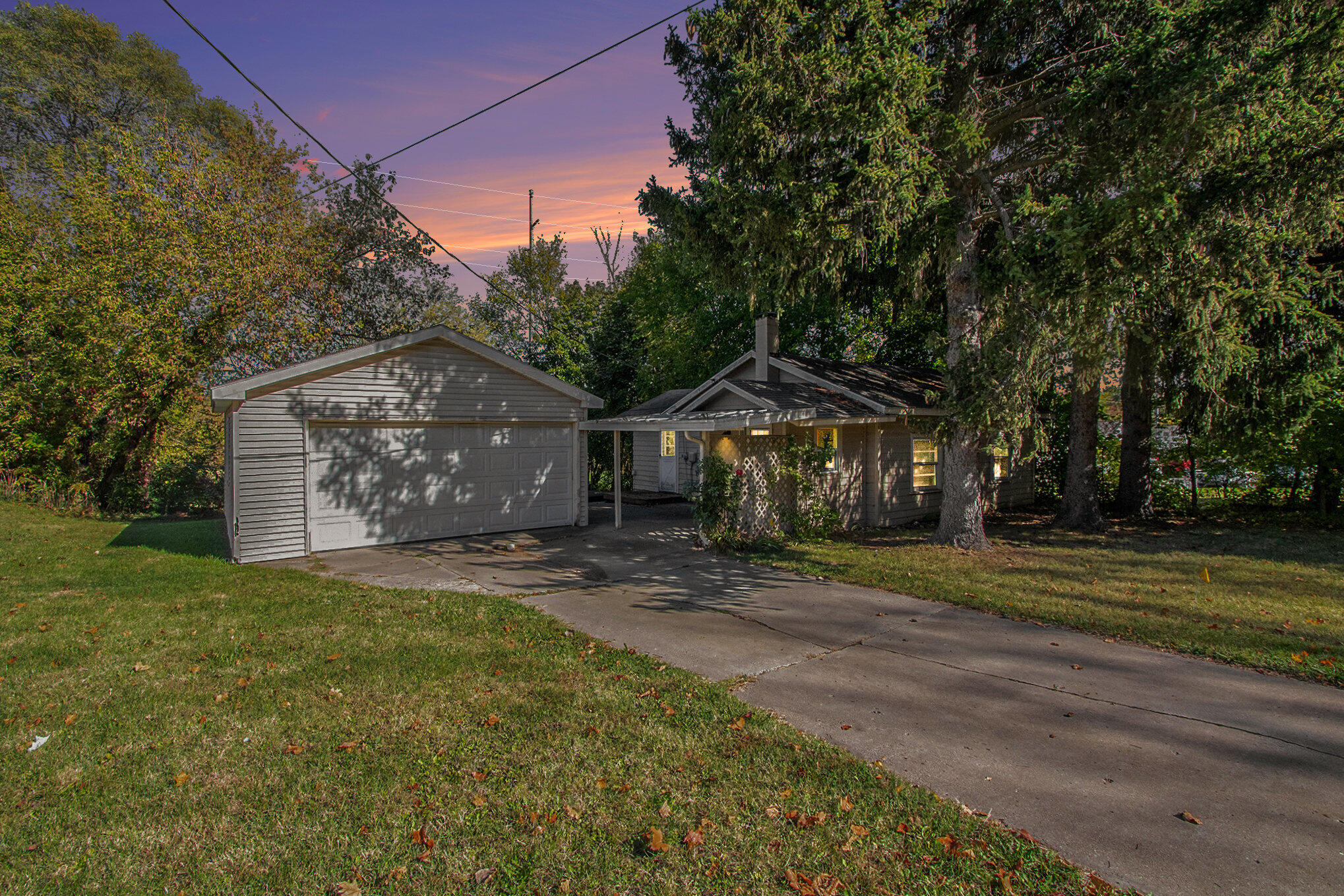 1005 E Front Street Buchanan MI 49107
