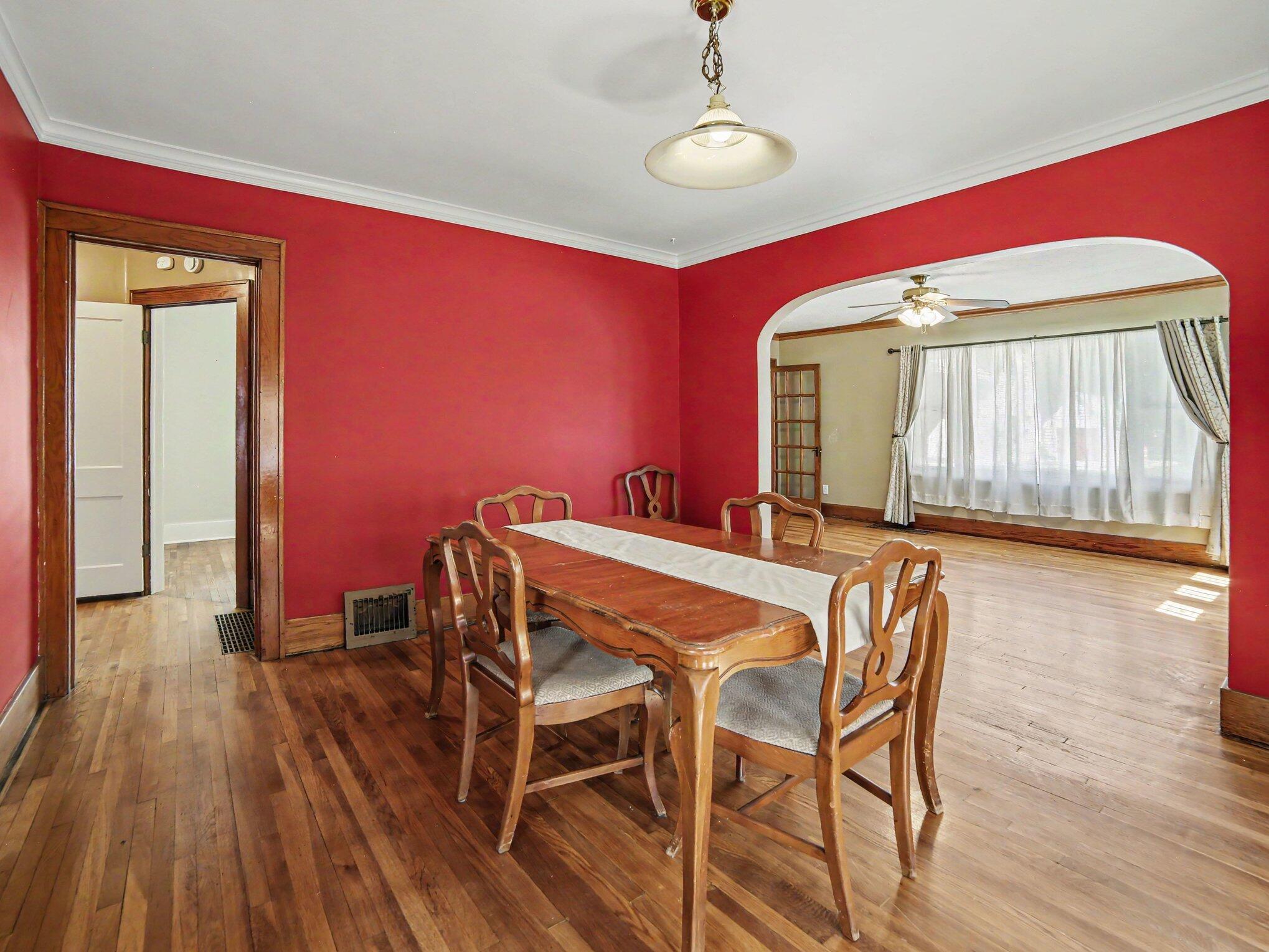 921 Ireland Avenue Muskegon MI 49441
