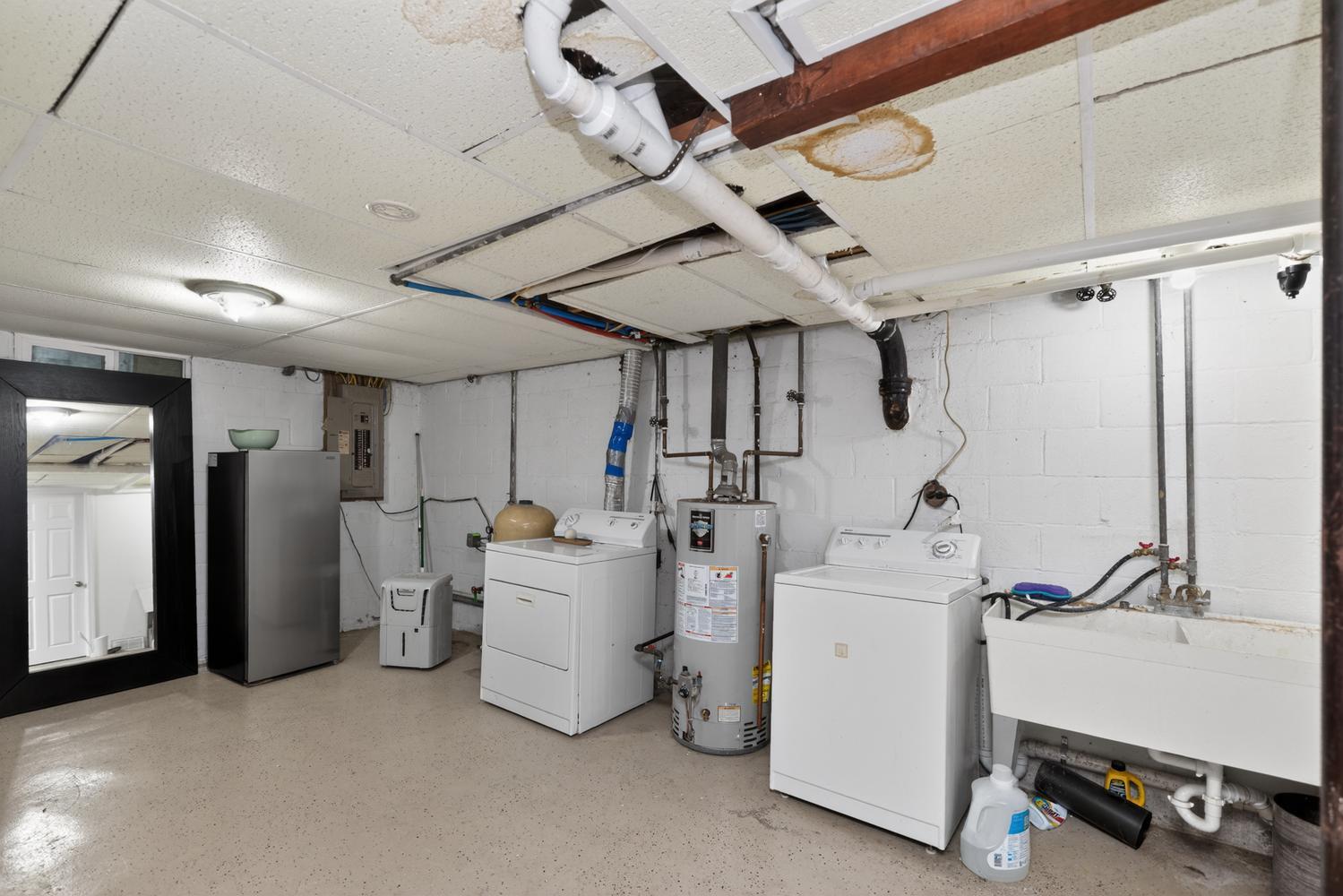 52464 Twin Lakeview Drive Dowagiac MI 49047
