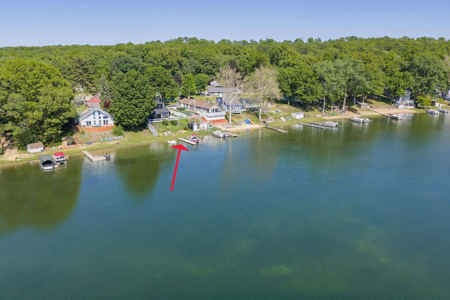 52464 Twin Lakeview Drive Dowagiac MI 49047