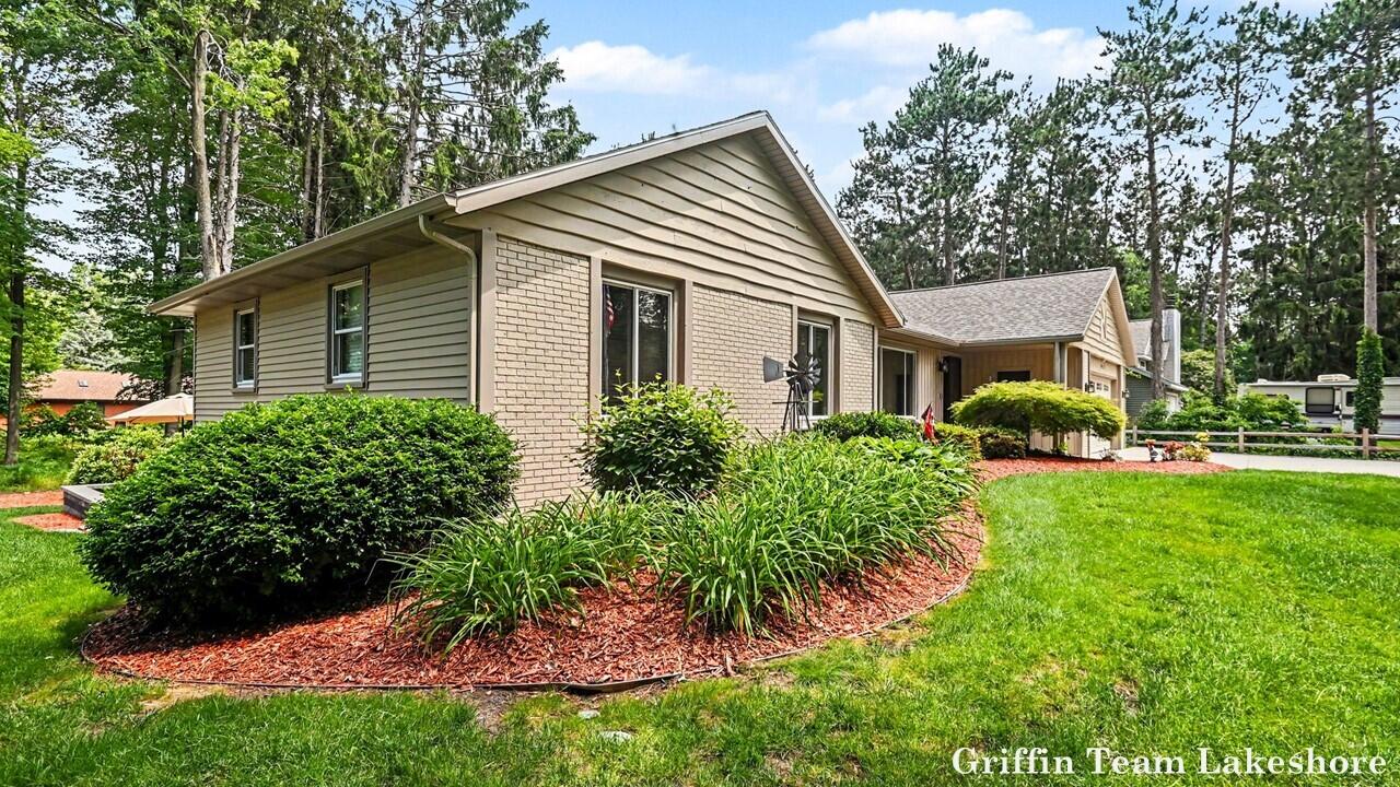 15911 Fendt Farm Drive Holland MI 49424