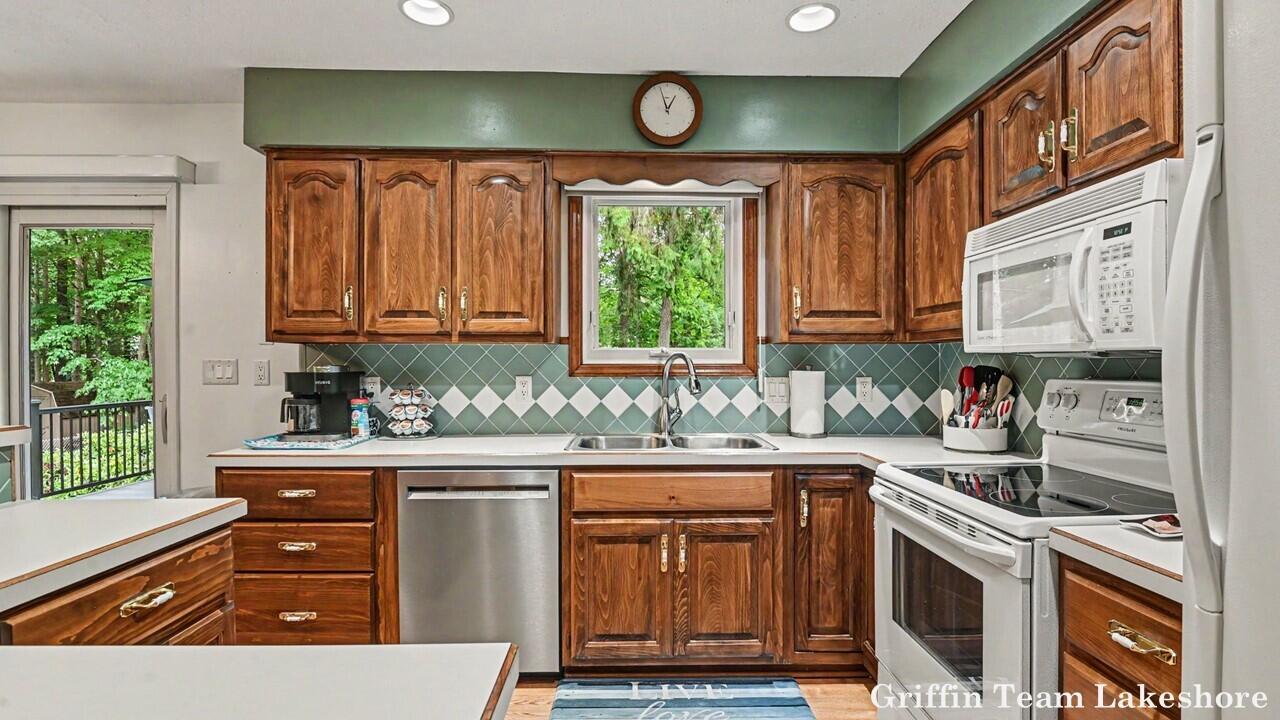 15911 Fendt Farm Drive Holland MI 49424