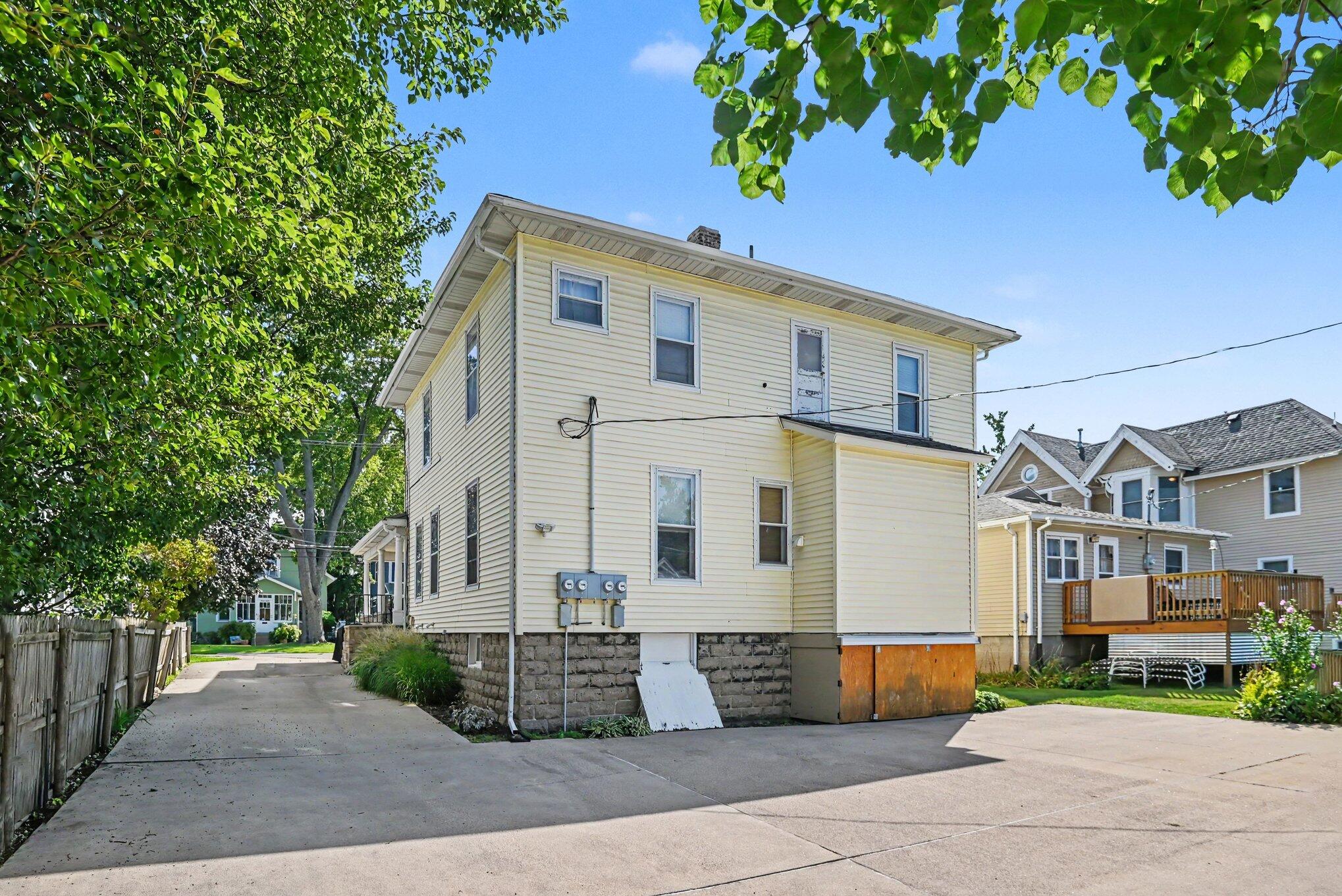 309 Michigan Avenue South Haven MI 49090