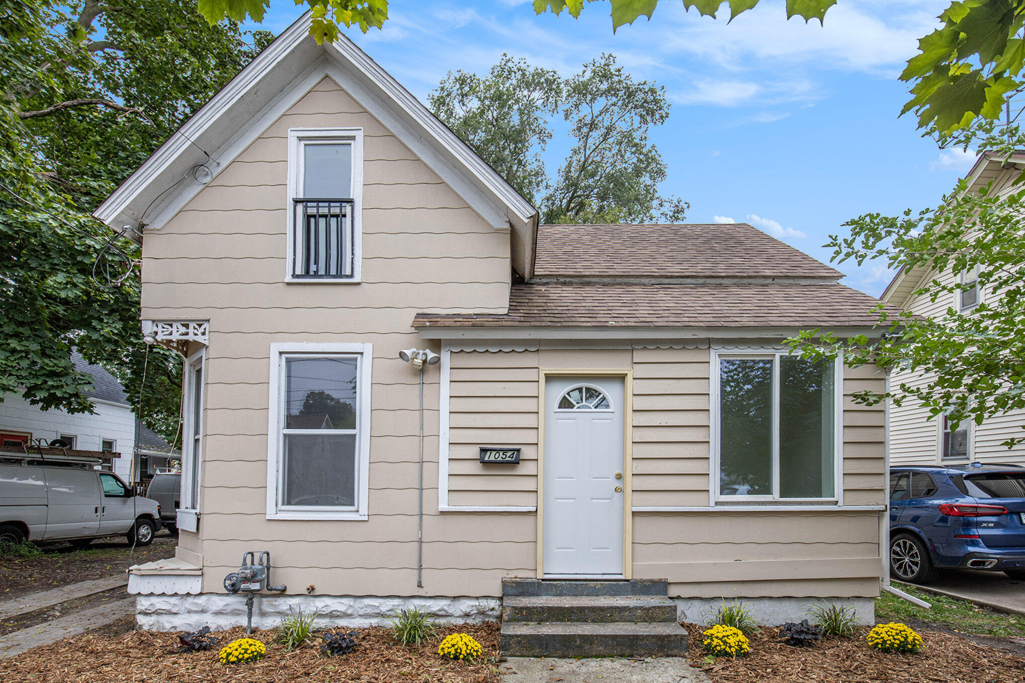 1054 Crosby Street NW Grand Rapids MI 49504