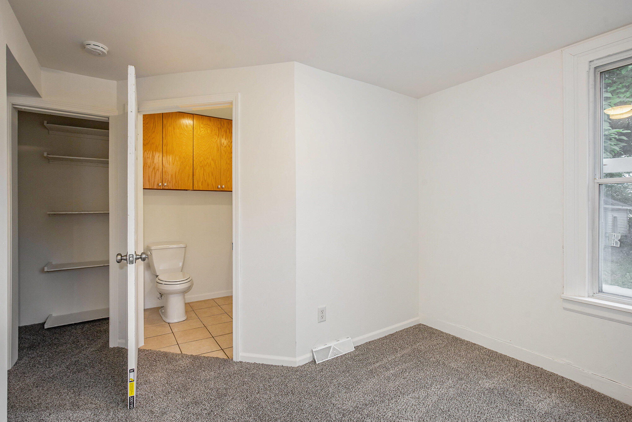 1054 Crosby Street NW Grand Rapids MI 49504