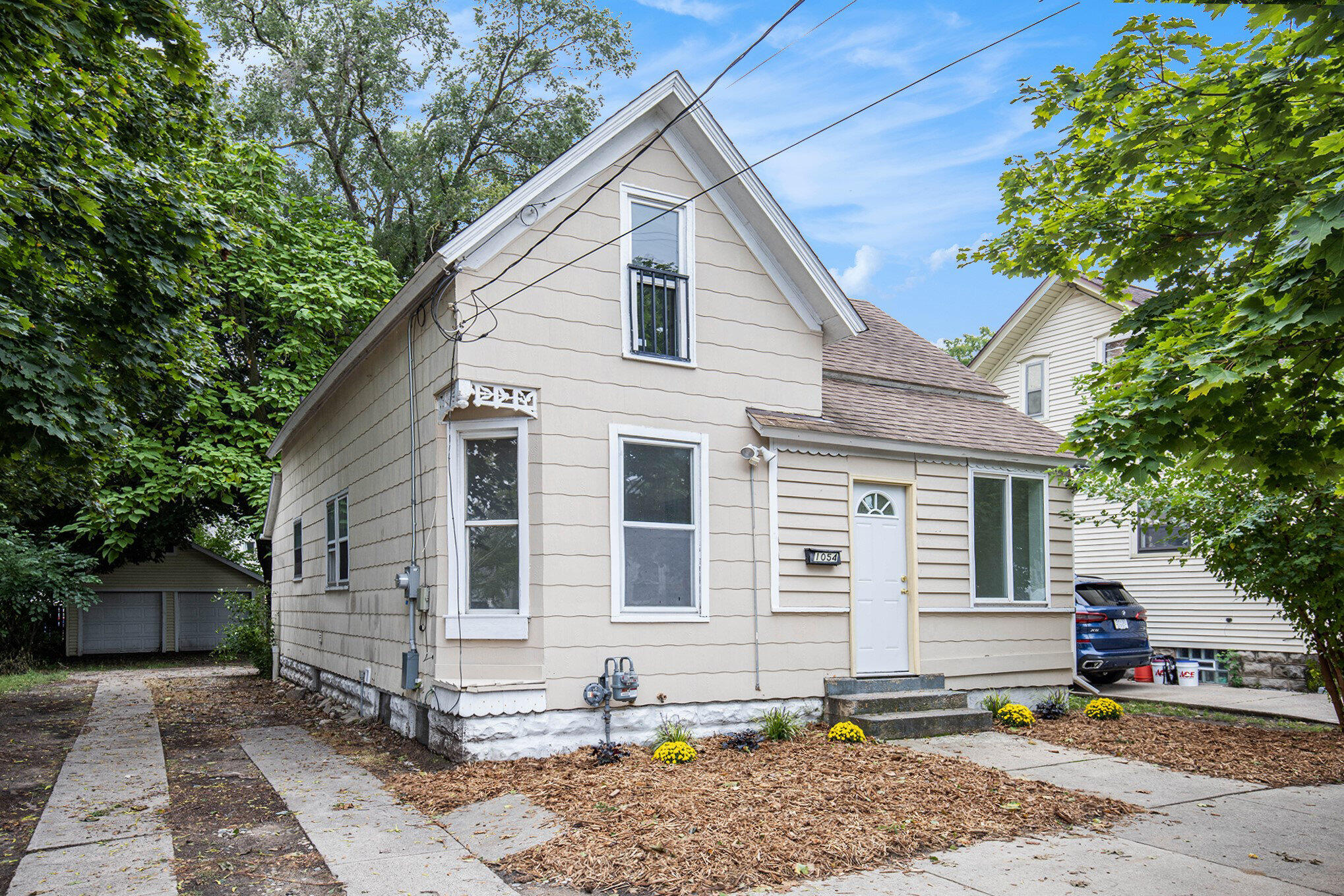 1054 Crosby Street NW Grand Rapids MI 49504