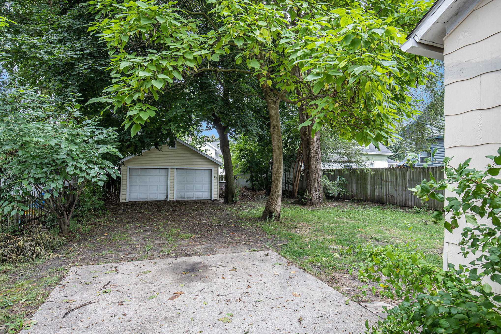 1054 Crosby Street NW Grand Rapids MI 49504