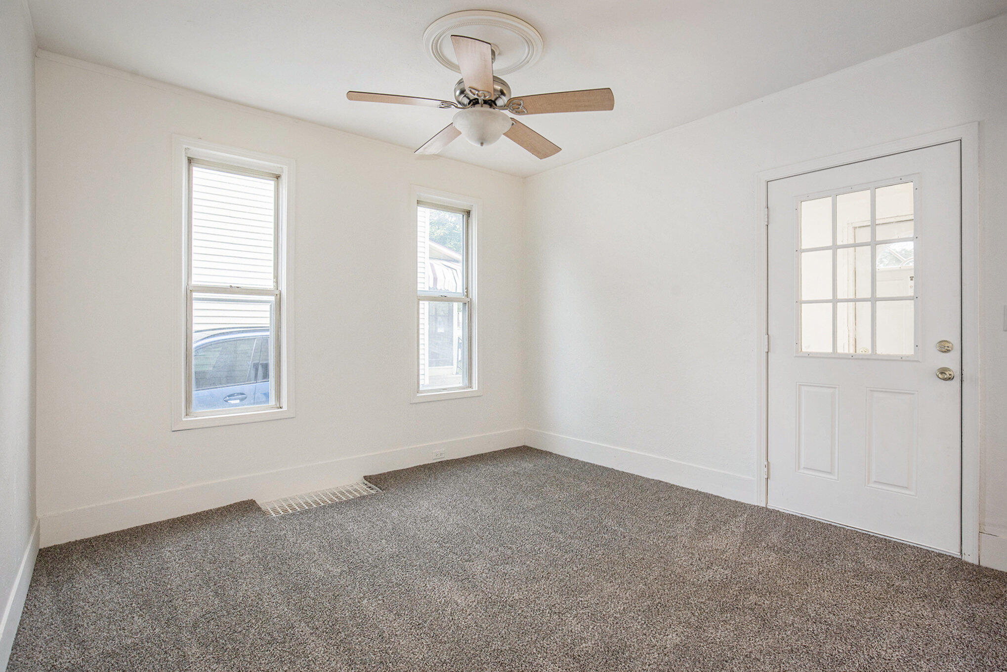 1054 Crosby Street NW Grand Rapids MI 49504